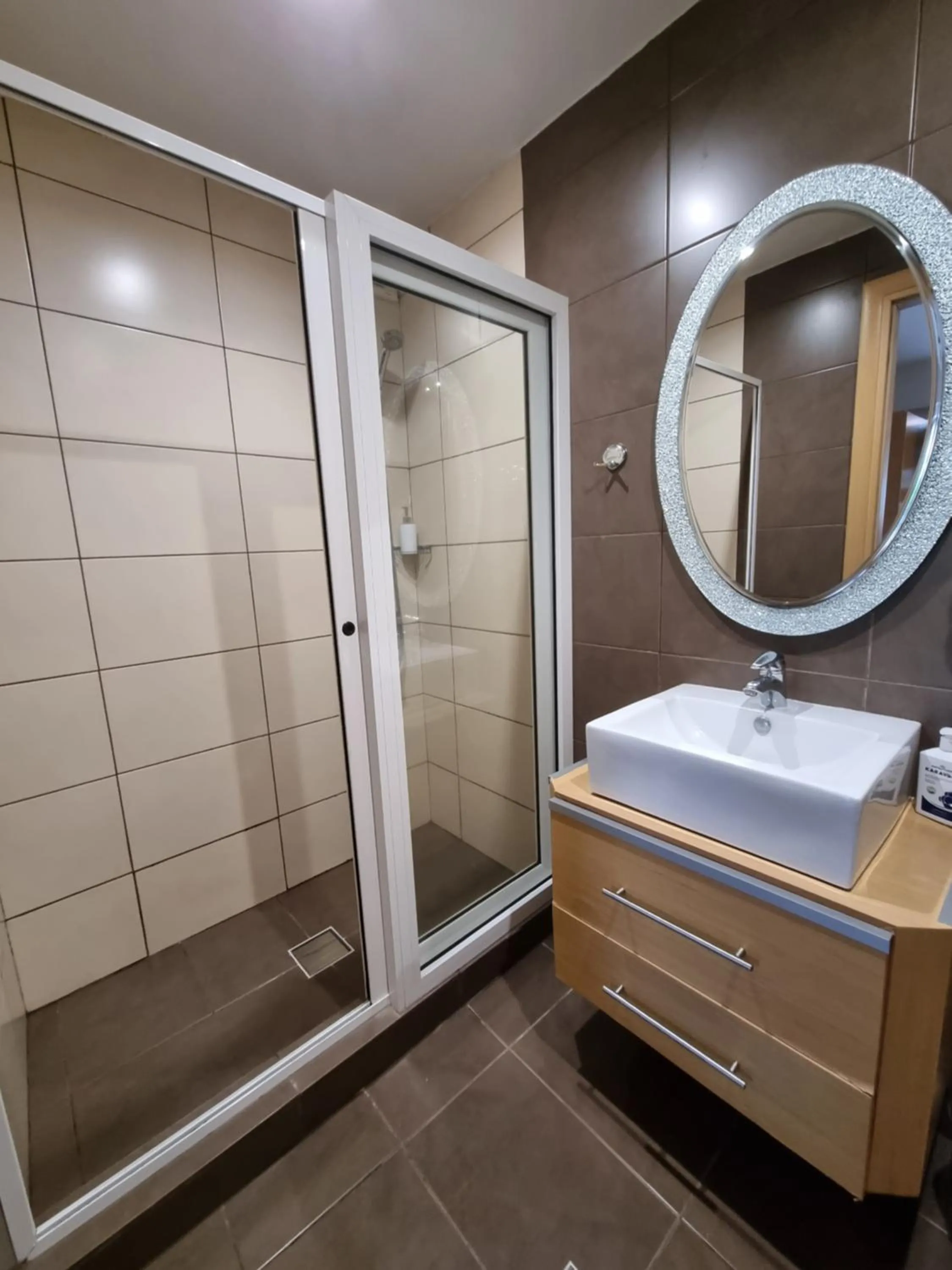 GreenHill Holiday Suites