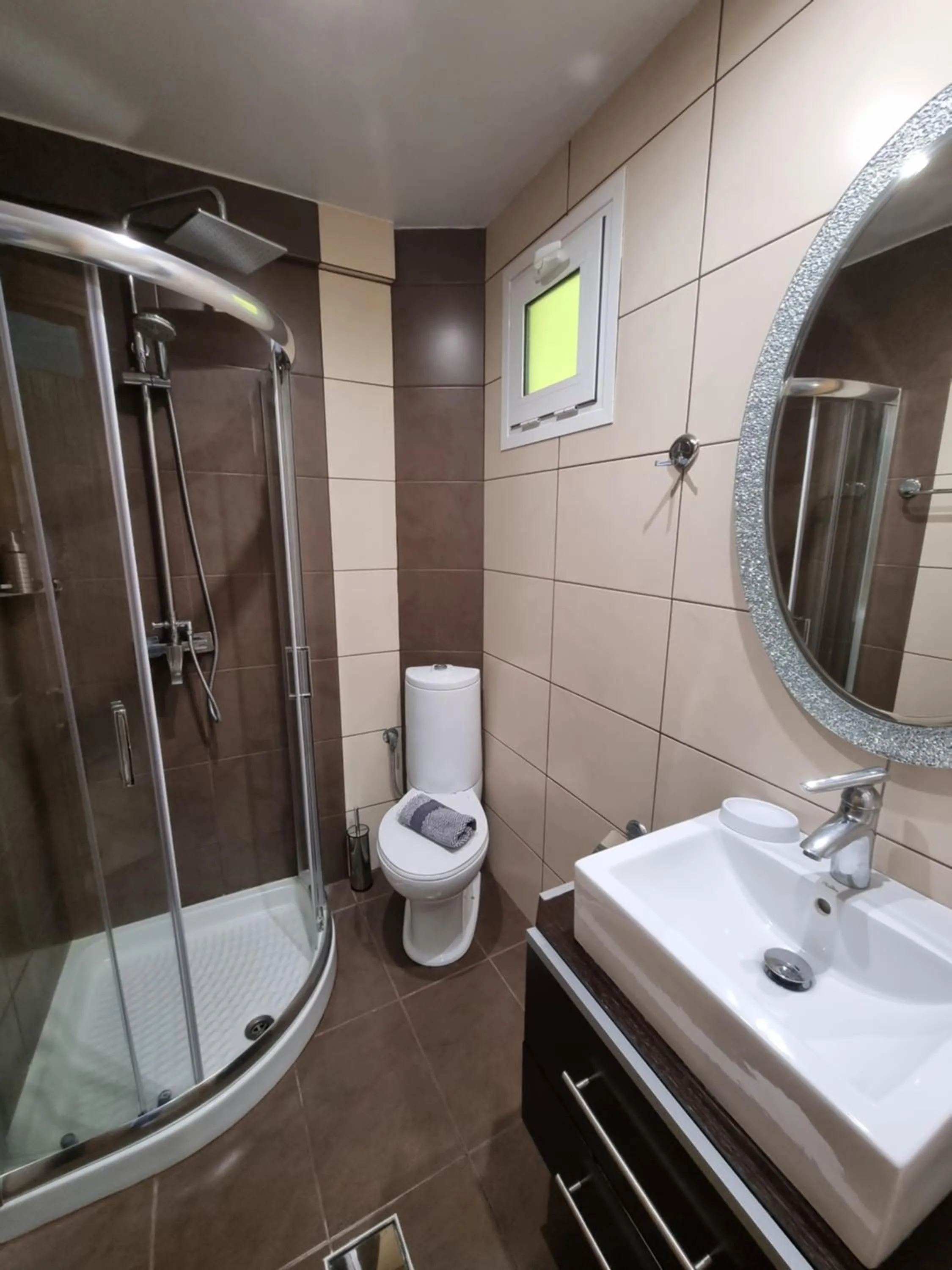 GreenHill Holiday Suites