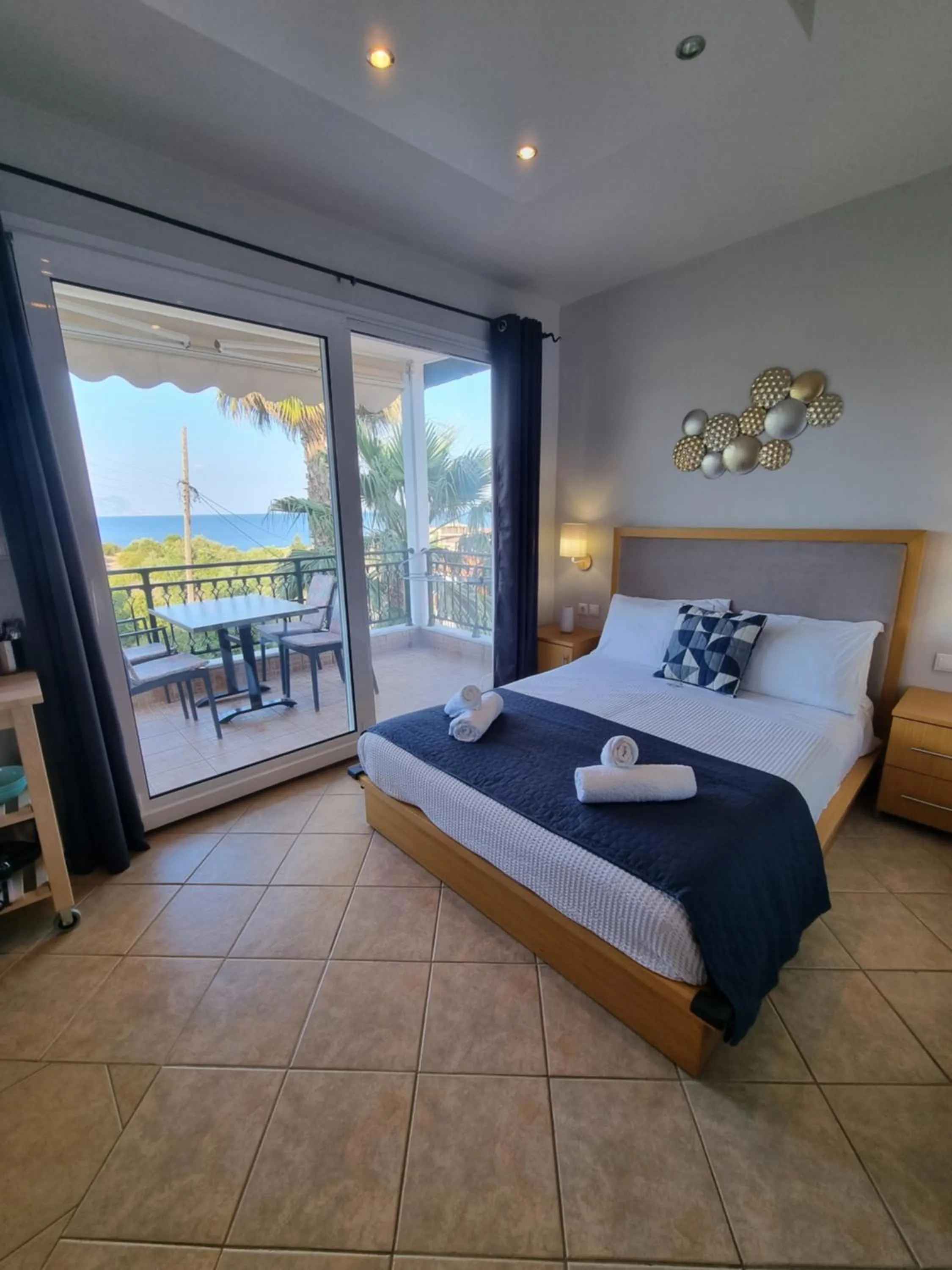 Bed in GreenHill Holiday Suites