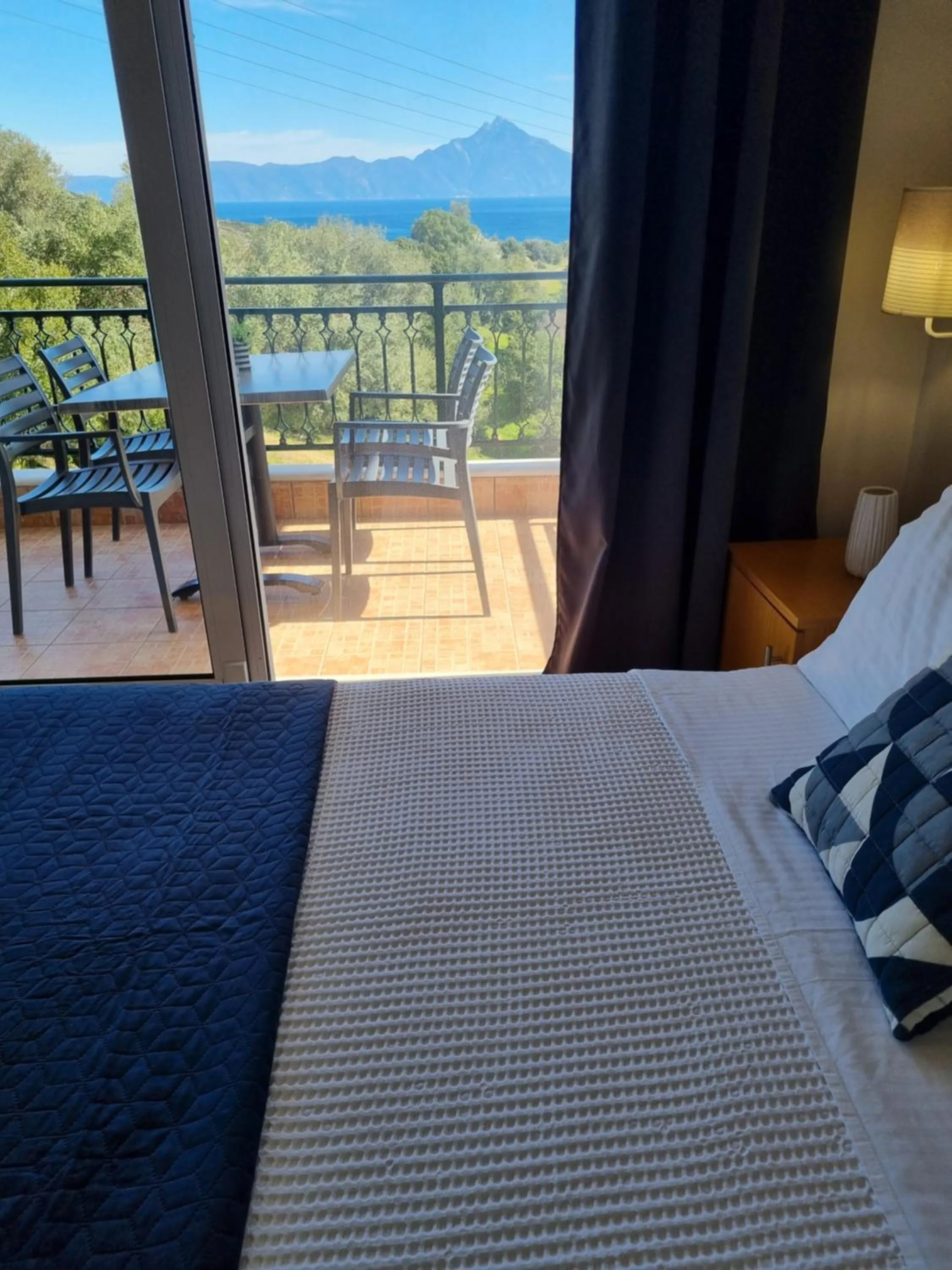 Bed in GreenHill Holiday Suites