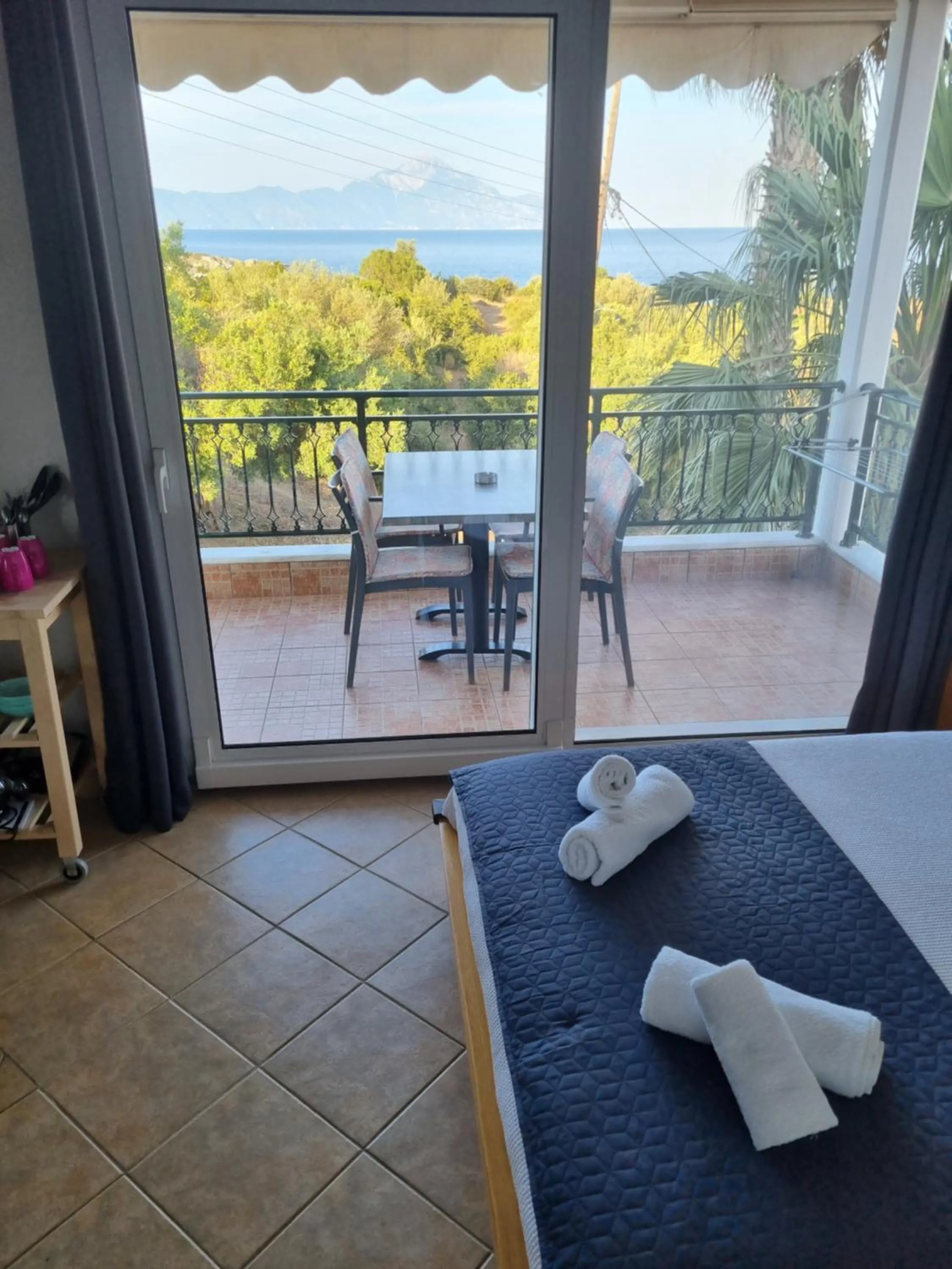 GreenHill Holiday Suites