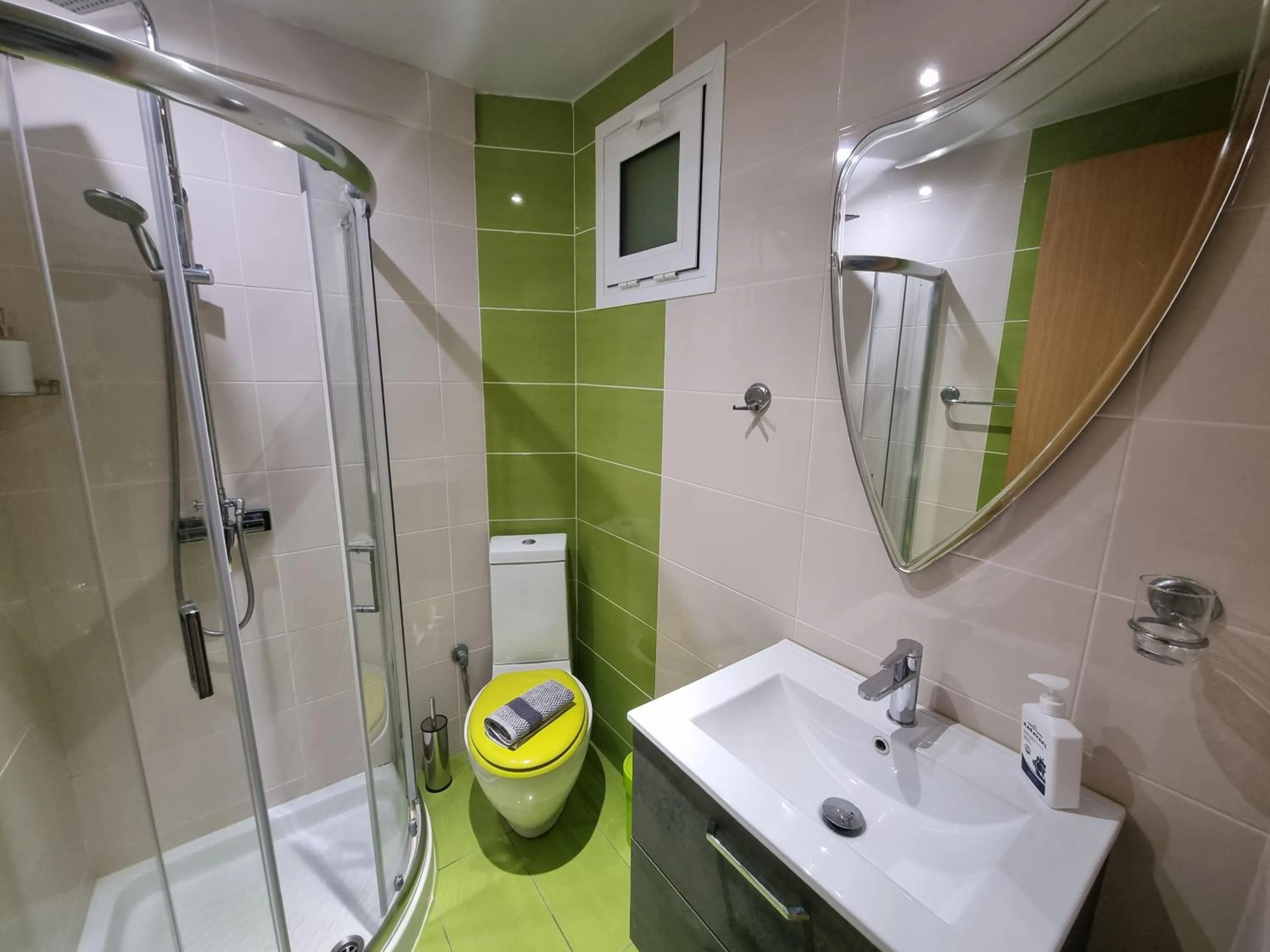 GreenHill Holiday Suites