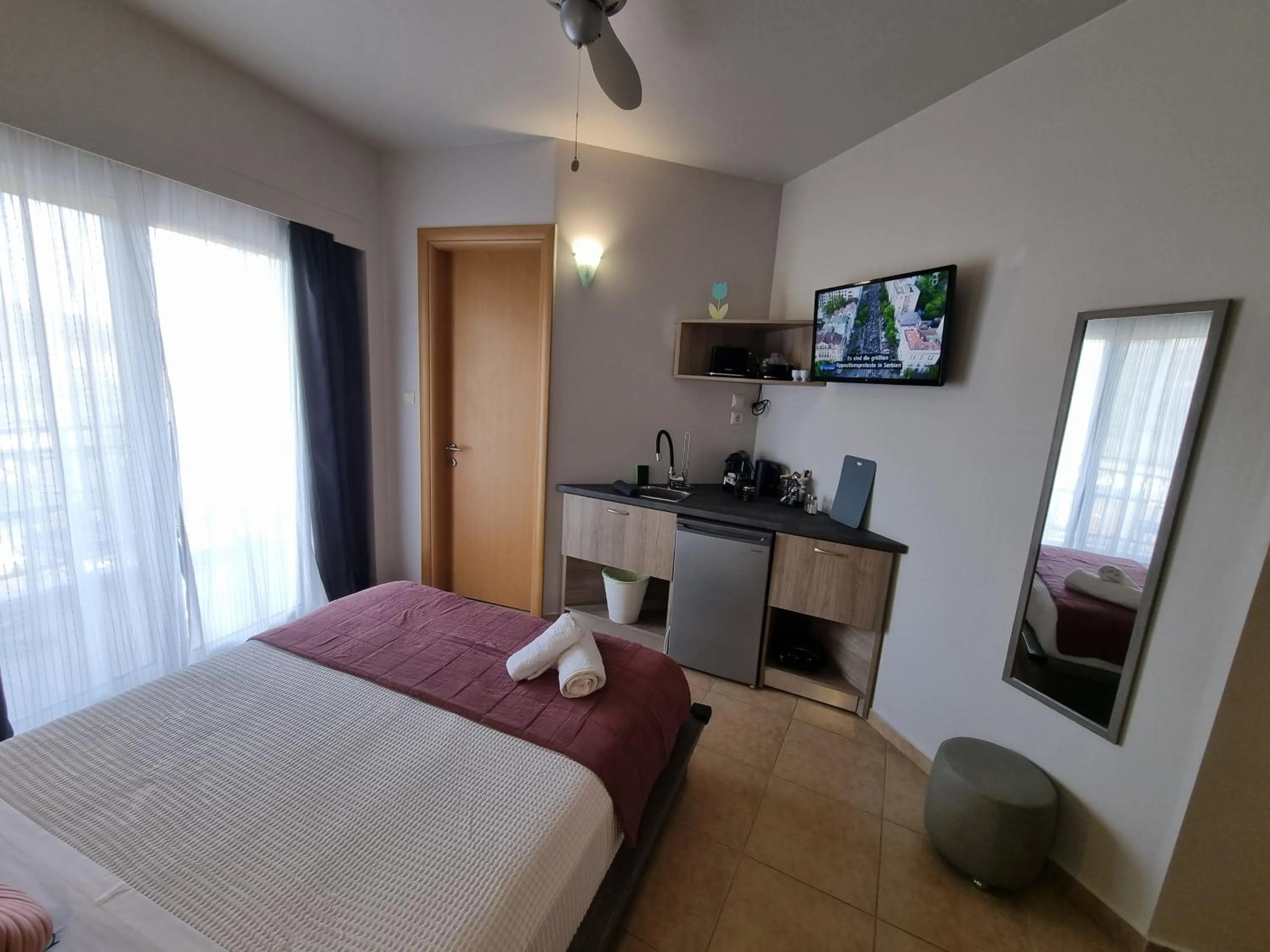 Bed in GreenHill Holiday Suites