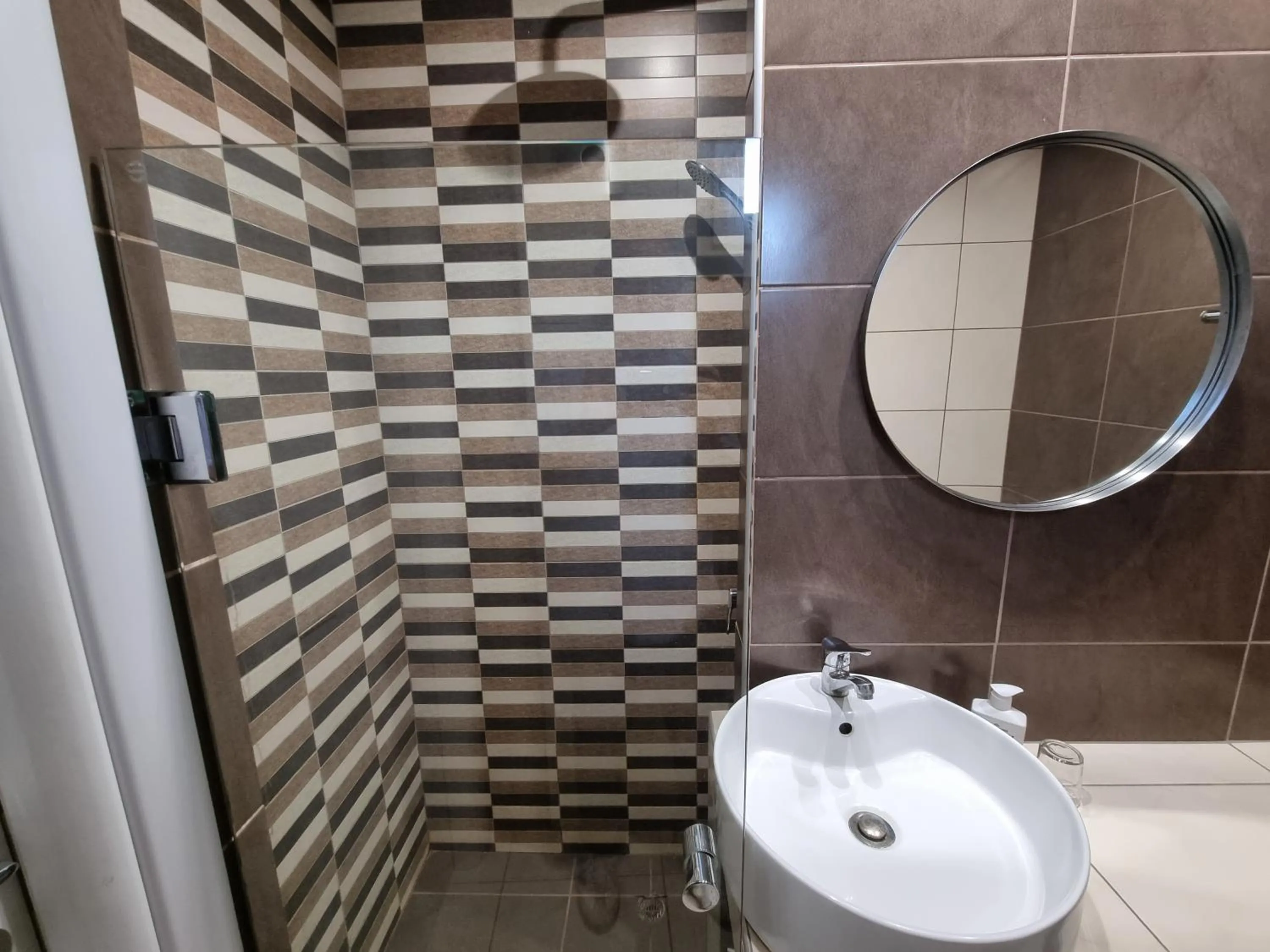GreenHill Holiday Suites