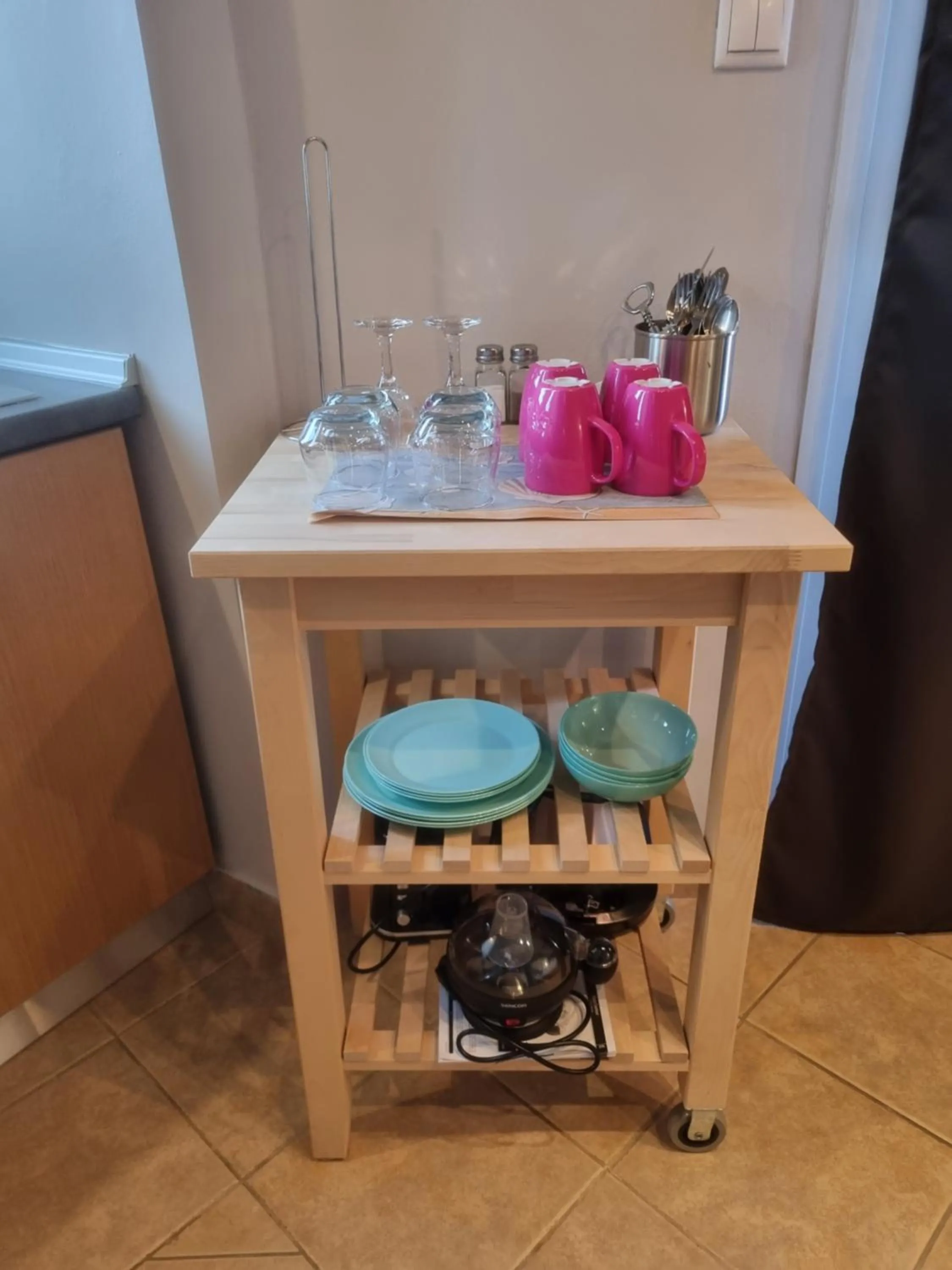 GreenHill Holiday Suites
