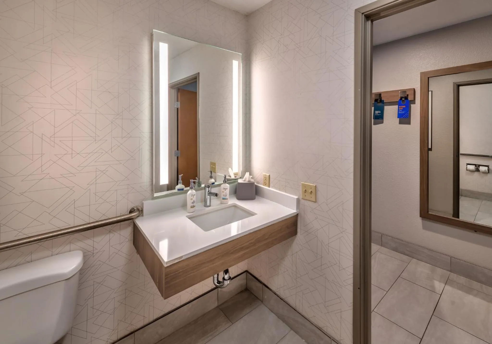 Bathroom in Holiday Inn Express Winnemucca by IHG