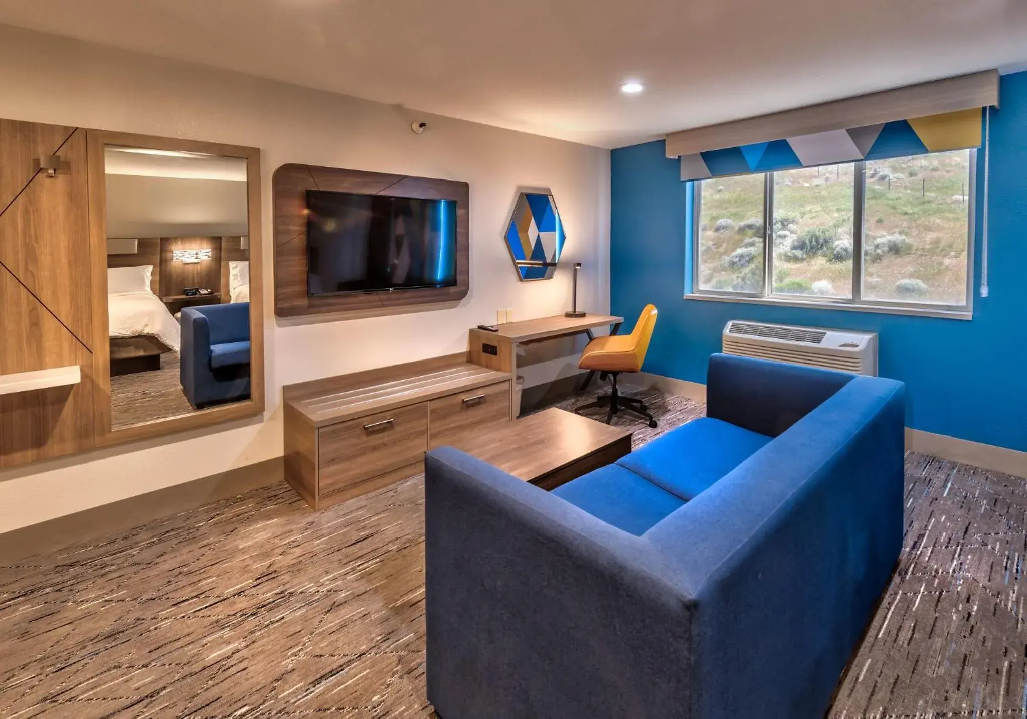 Photo of the whole room in Holiday Inn Express Winnemucca by IHG Photo of the whole room in Holiday Inn Express Winnemucca by IHG
