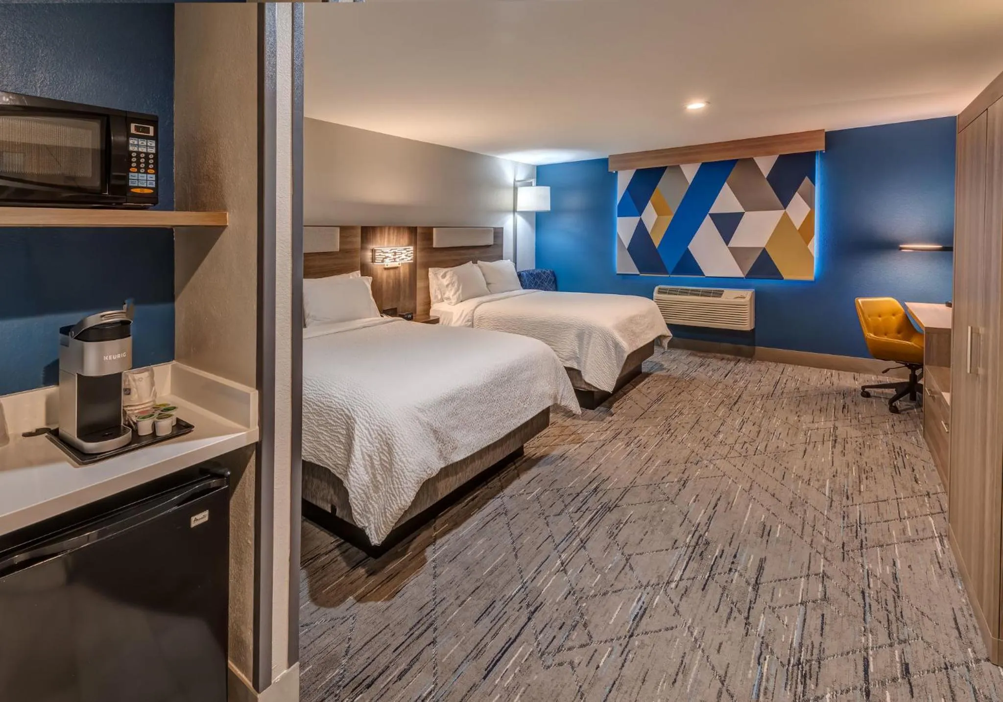 Photo of the whole room, Bed in Holiday Inn Express Winnemucca by IHG