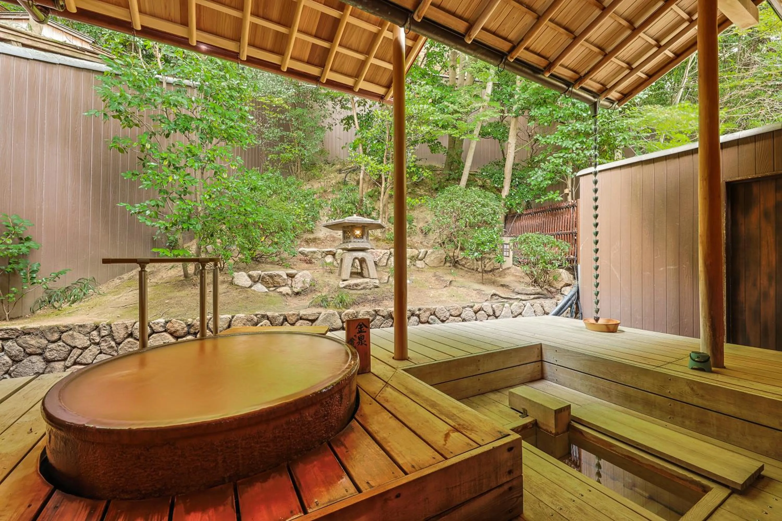 Garden in Ginsuisou Choraku