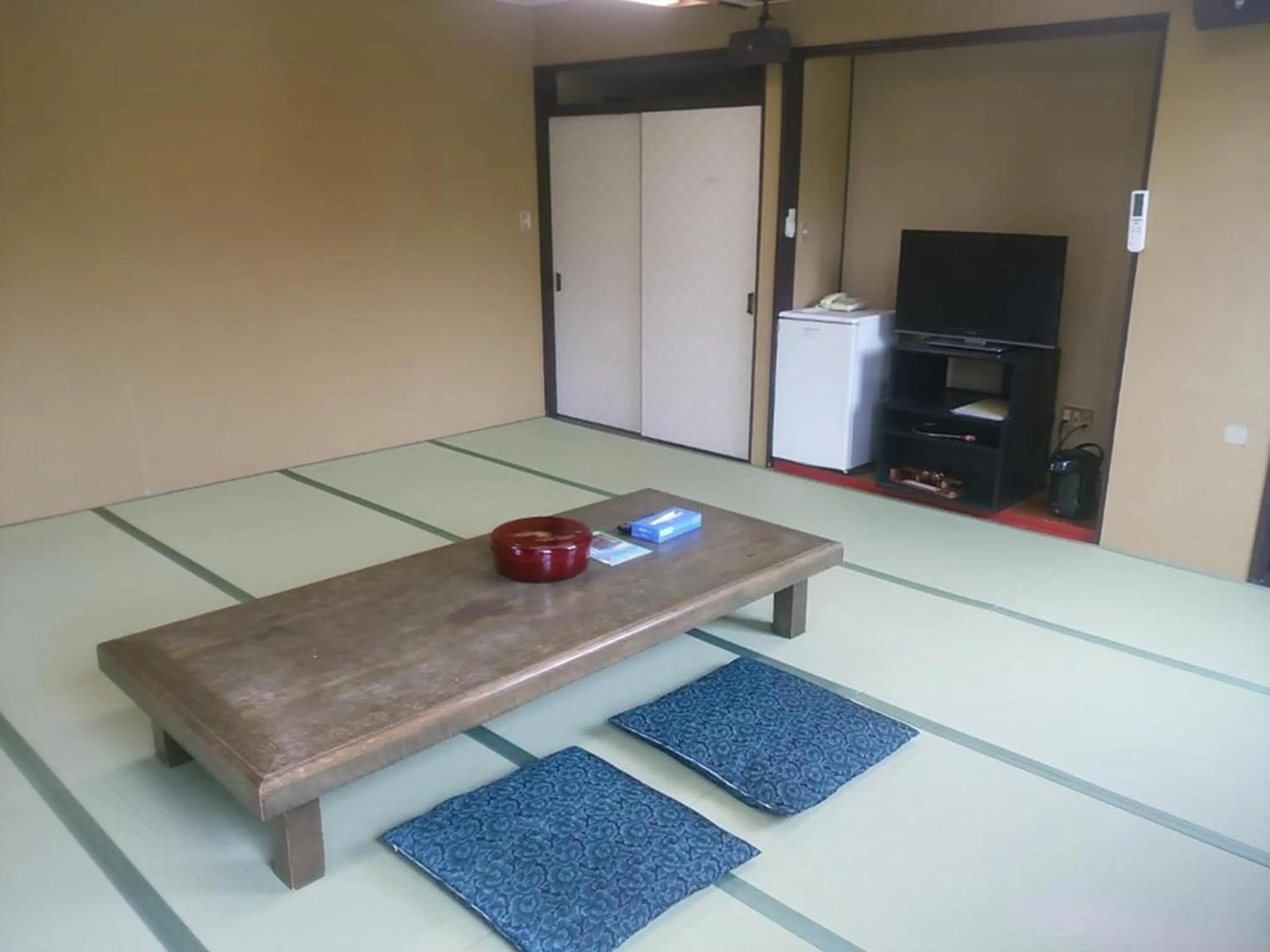 Photo of the whole room in Royal Hotel Kawaguchiko