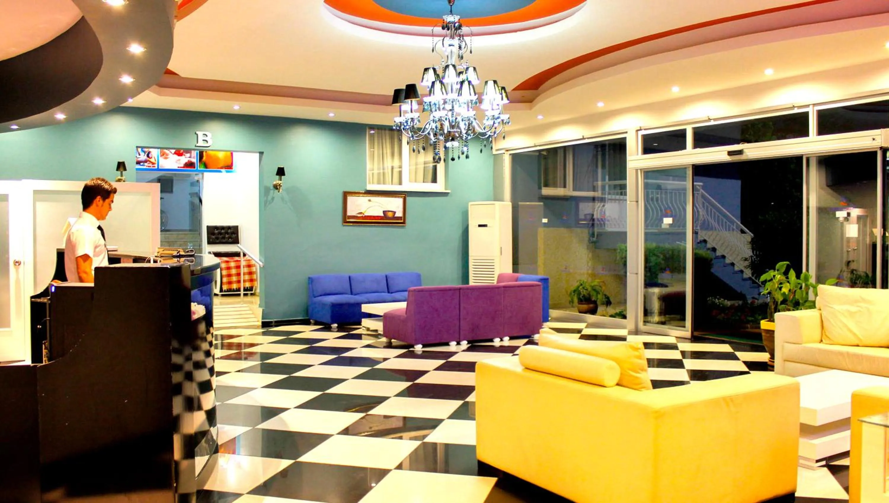 Lobby or reception in Ark Apart and Suite Hotel