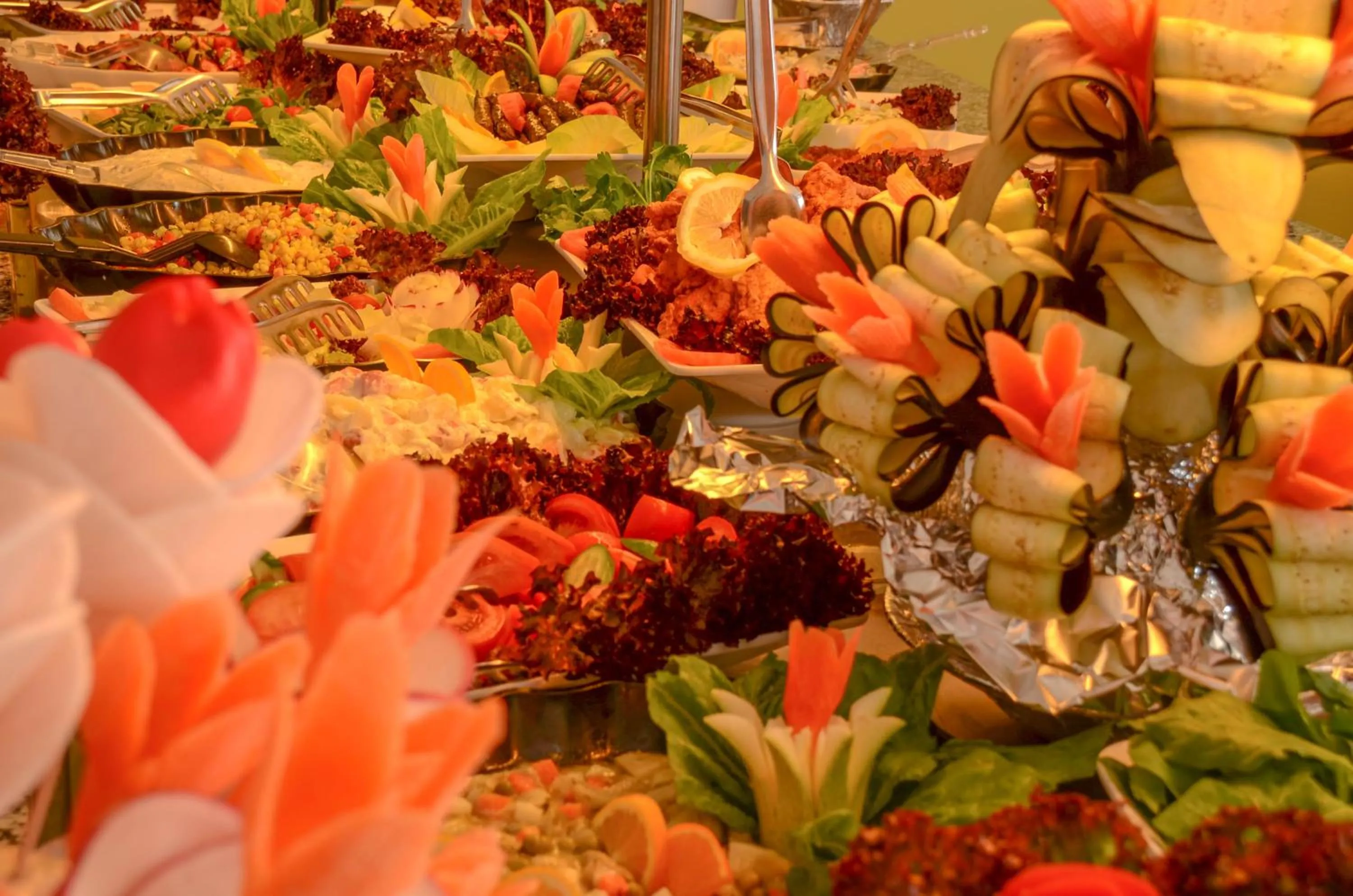 Restaurant/places to eat in Ark Apart and Suite Hotel