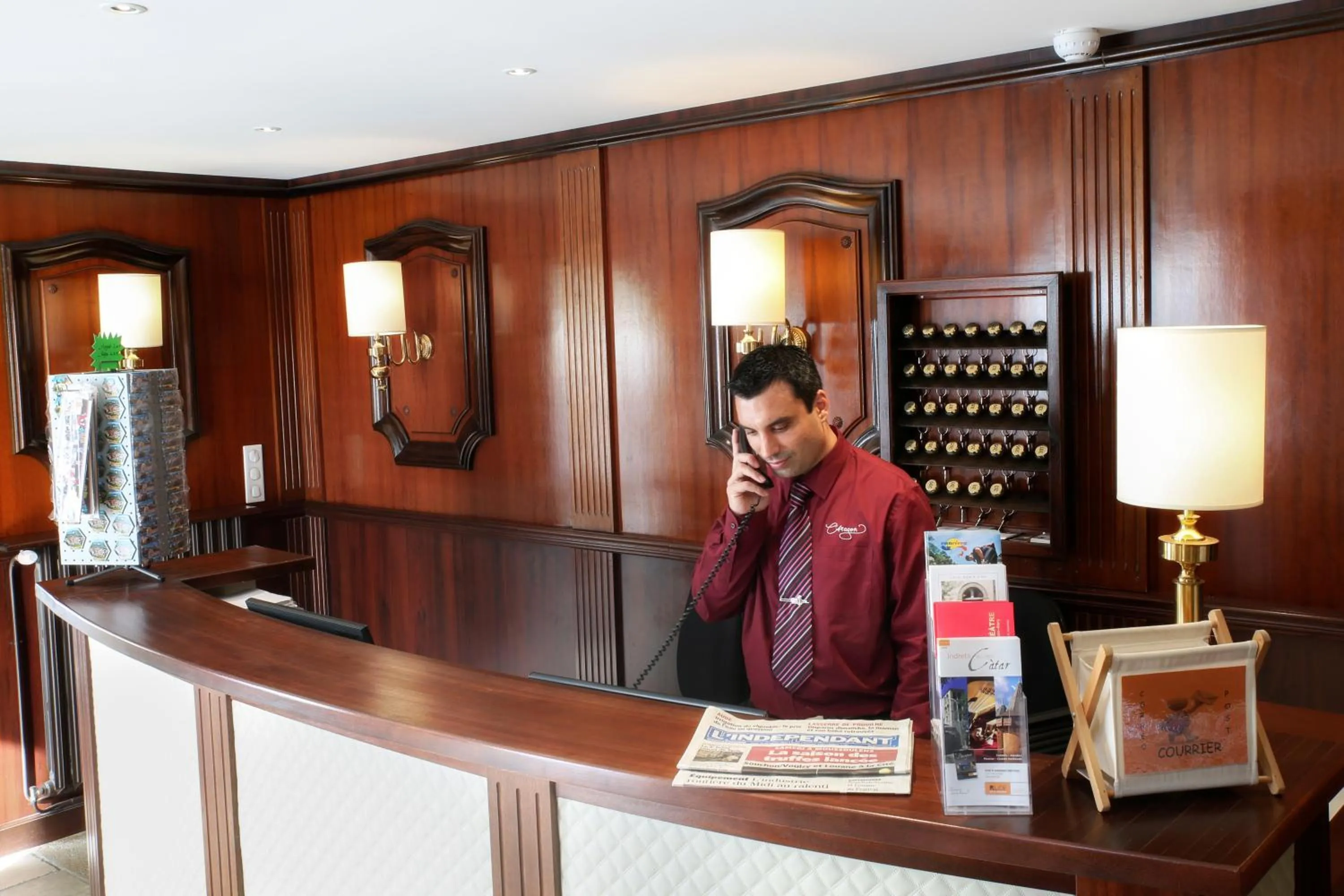 Area and facilities in Hôtel l'Aragon