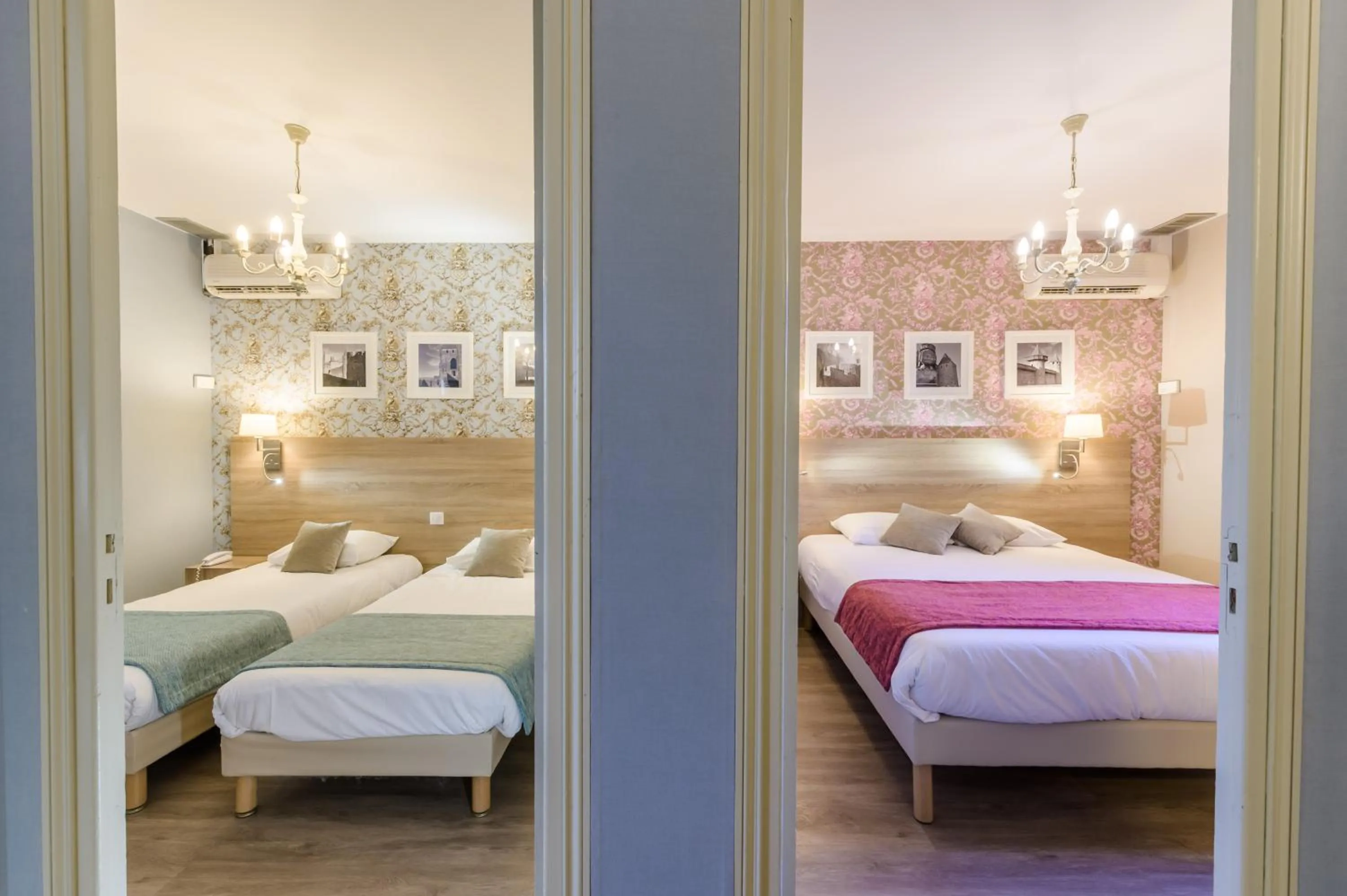 Bedroom, Bed in Hôtel l'Aragon