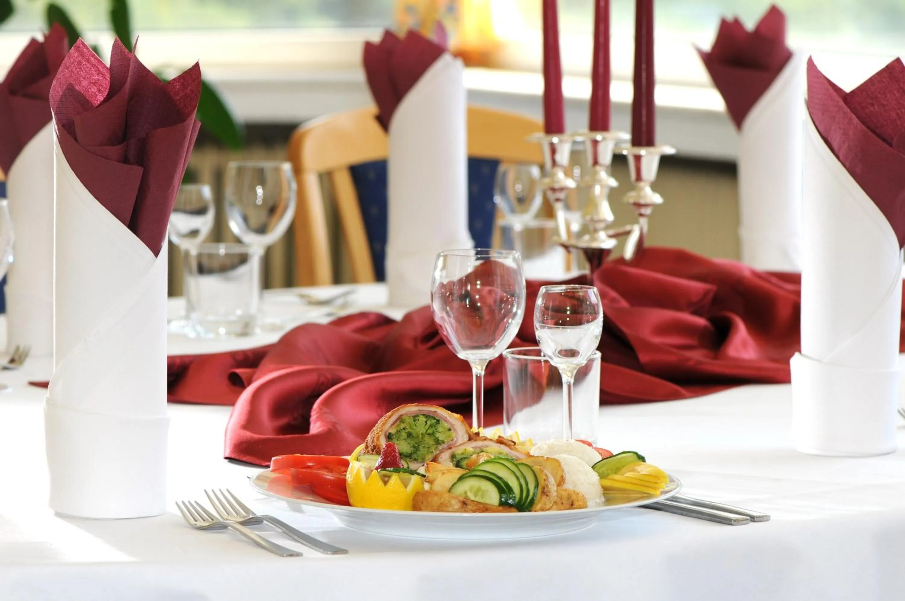 Restaurant/places to eat in Hotel SOREA MÁJ