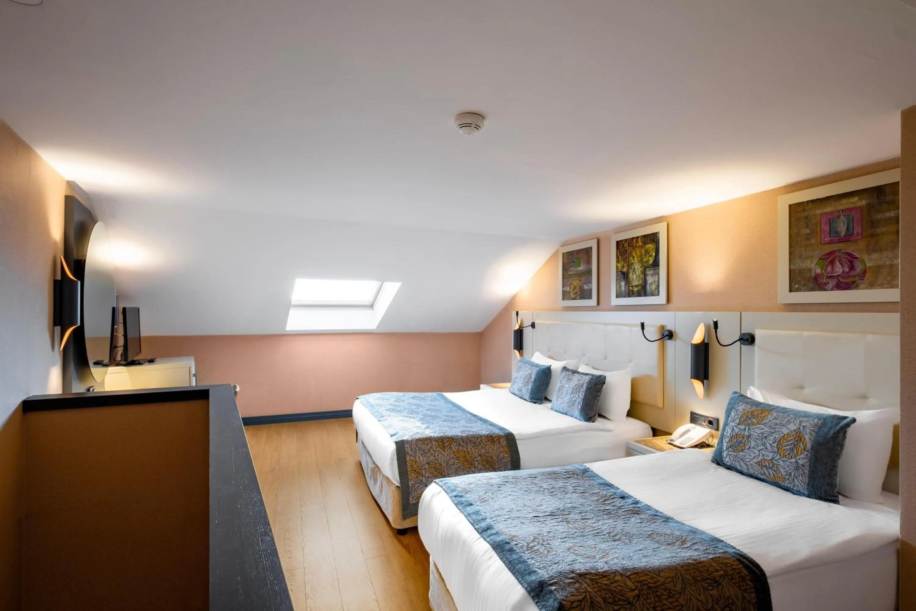 Photo of the whole room in Long Beach Alanya - Ultra All Inclusive