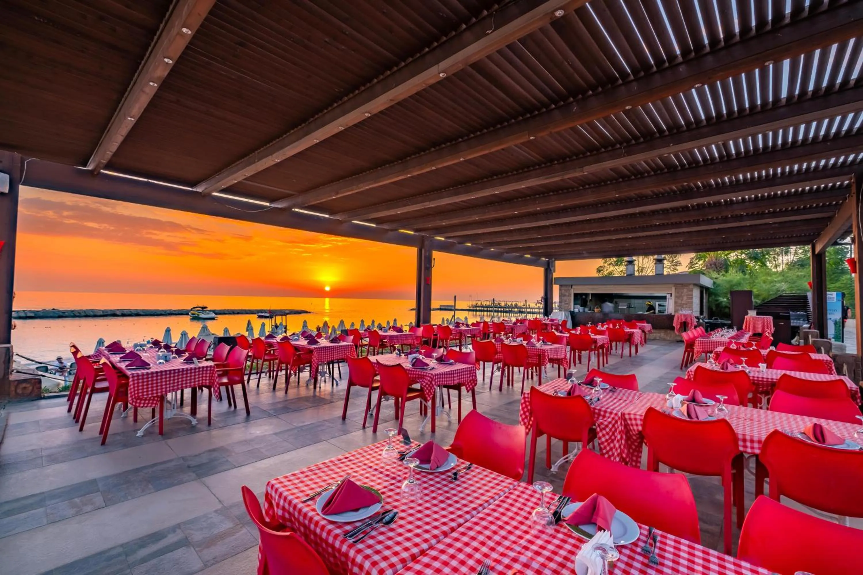 Restaurant/places to eat in Long Beach Alanya - Ultra All Inclusive