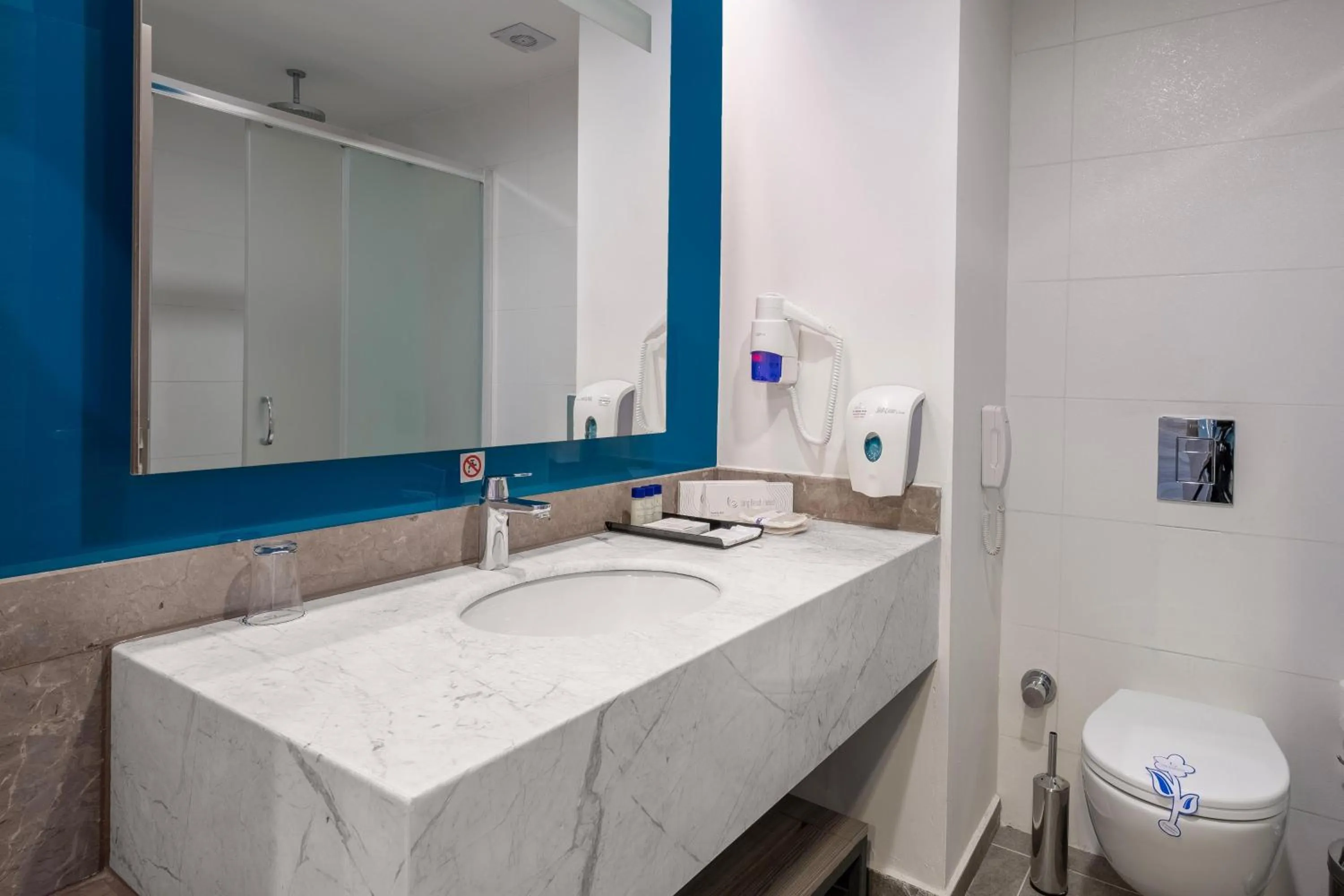 Shower in Long Beach Alanya - Ultra All Inclusive