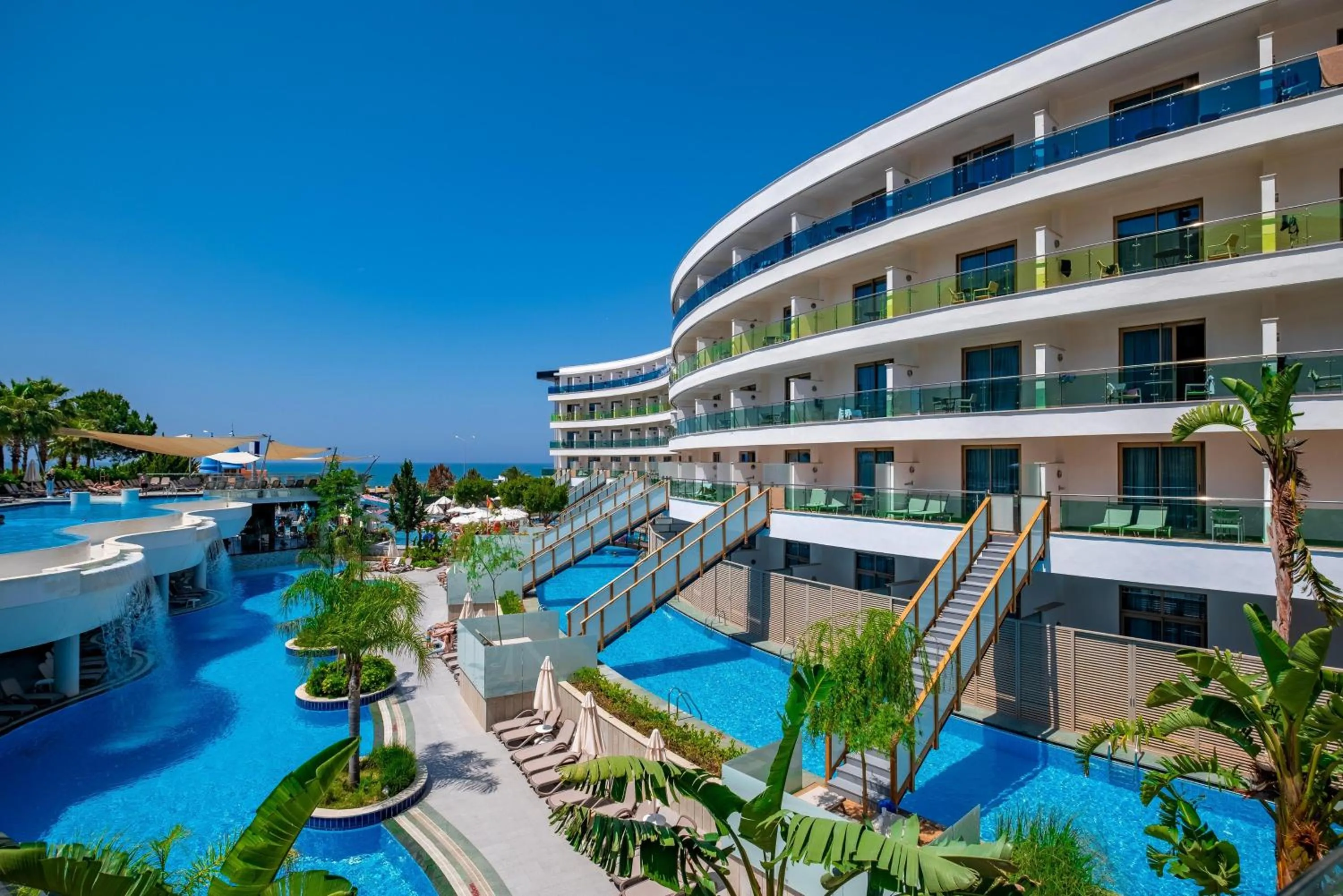 Swimming pool in Long Beach Alanya - Ultra All Inclusive