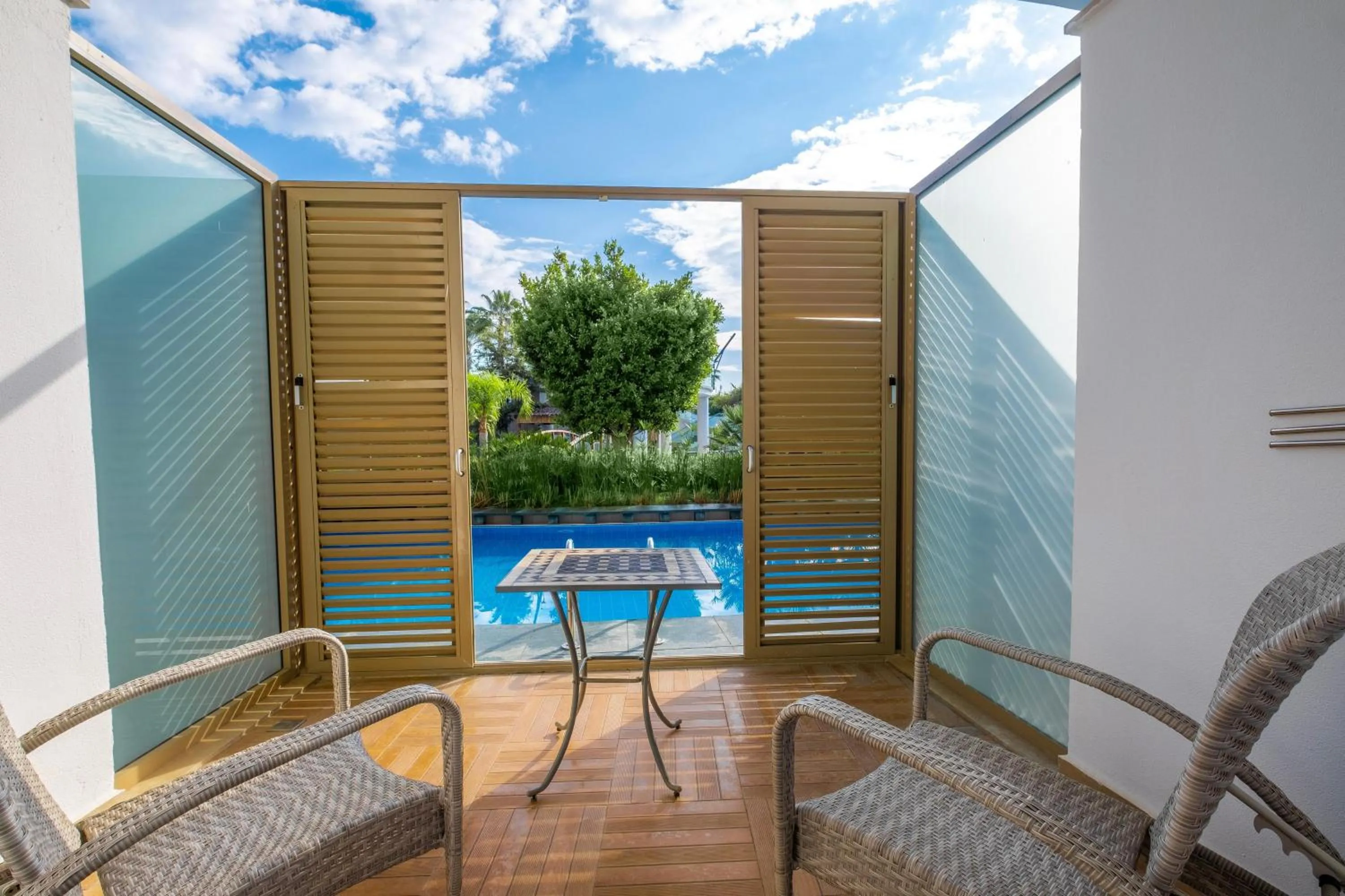 Photo of the whole room in Long Beach Alanya - Ultra All Inclusive