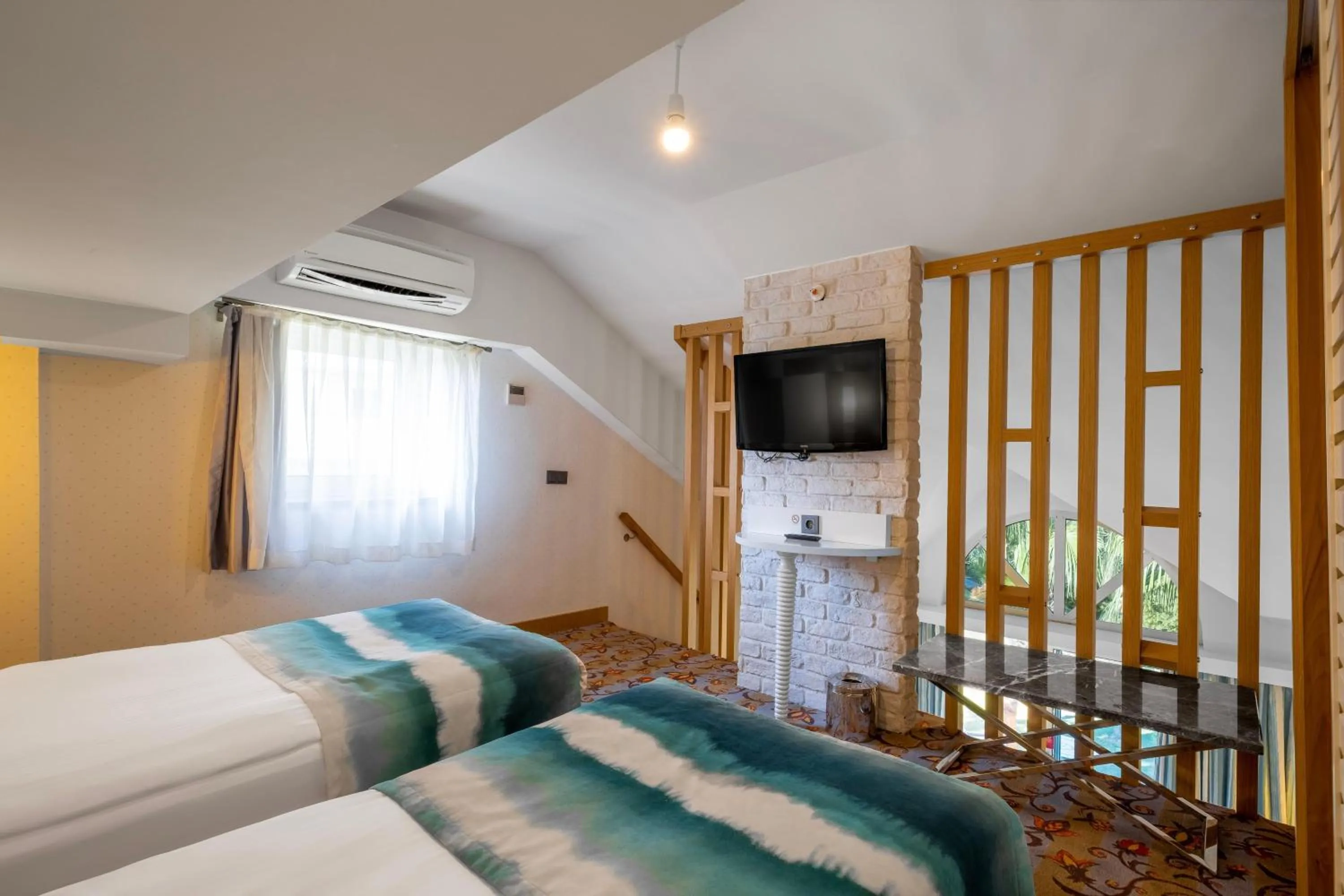 Photo of the whole room, Bed in Long Beach Alanya - Ultra All Inclusive