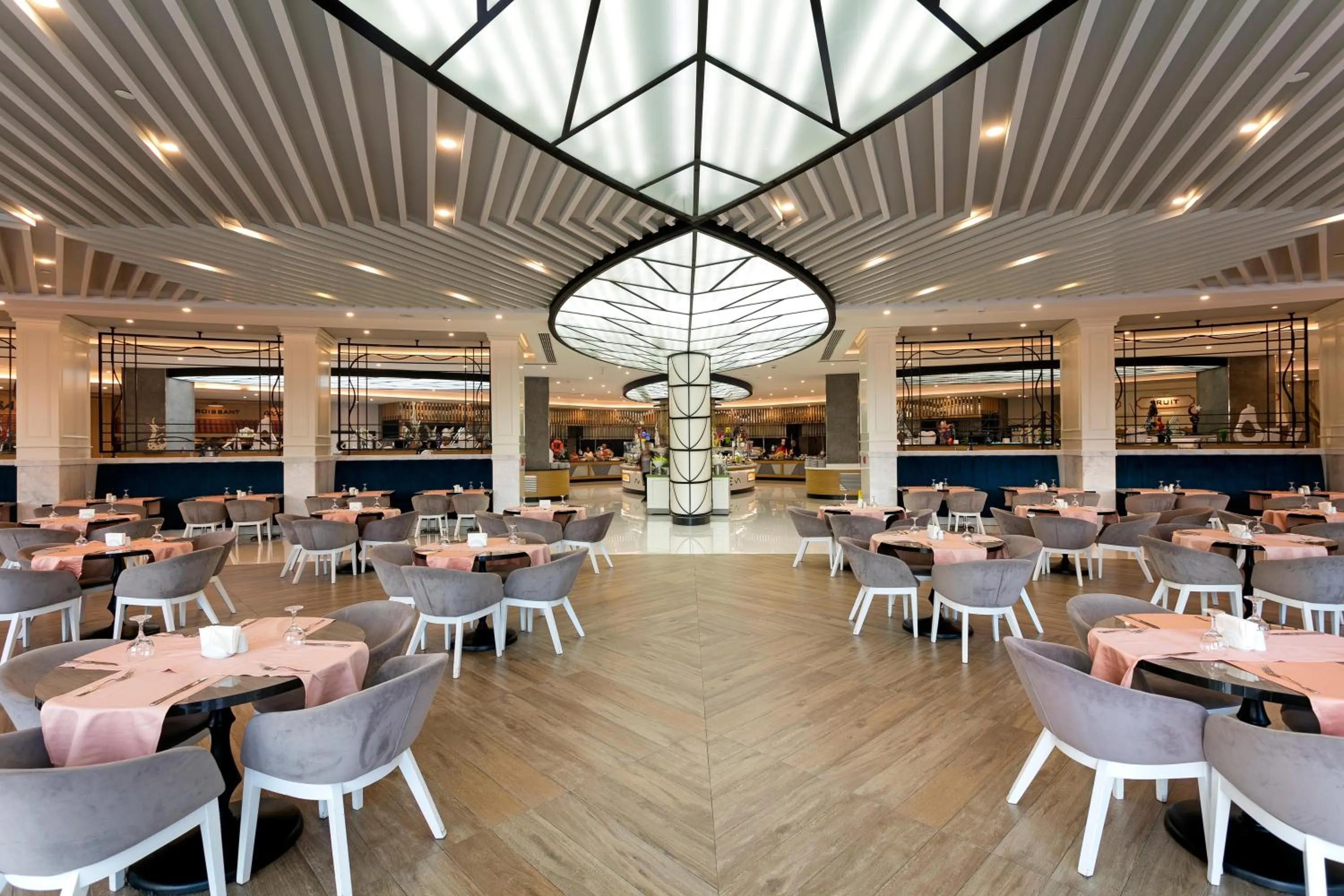 Restaurant/places to eat in Long Beach Alanya - Ultra All Inclusive