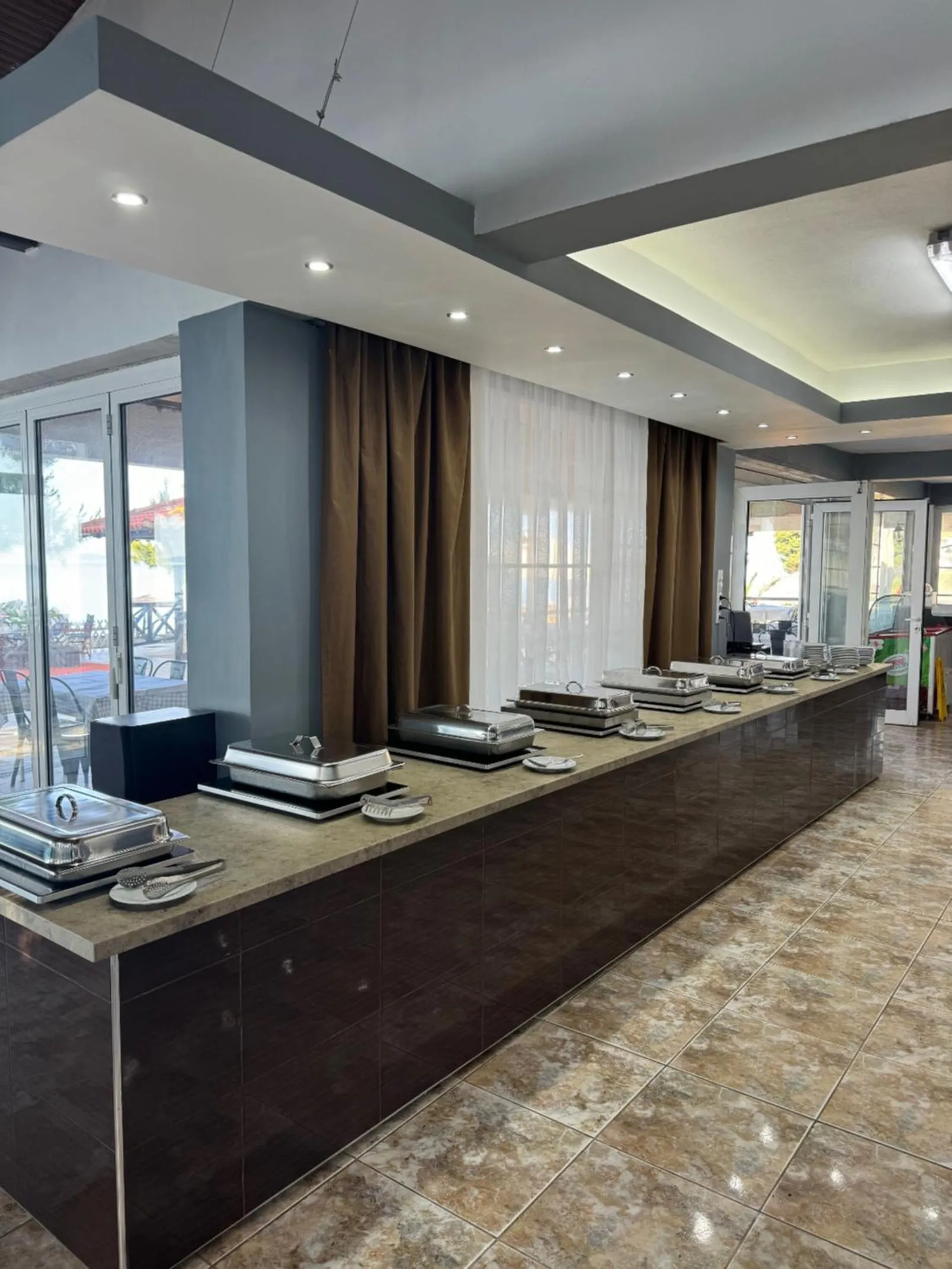 Restaurant/places to eat in Porto Matina