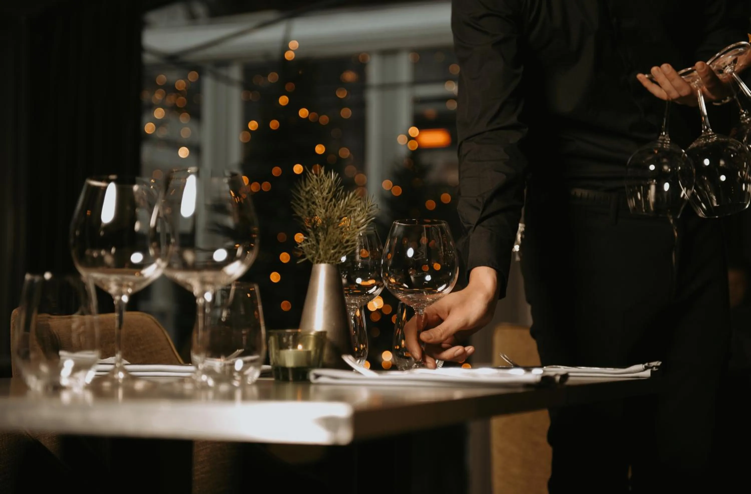 Restaurant/places to eat in The Lamp Hotel & Spa