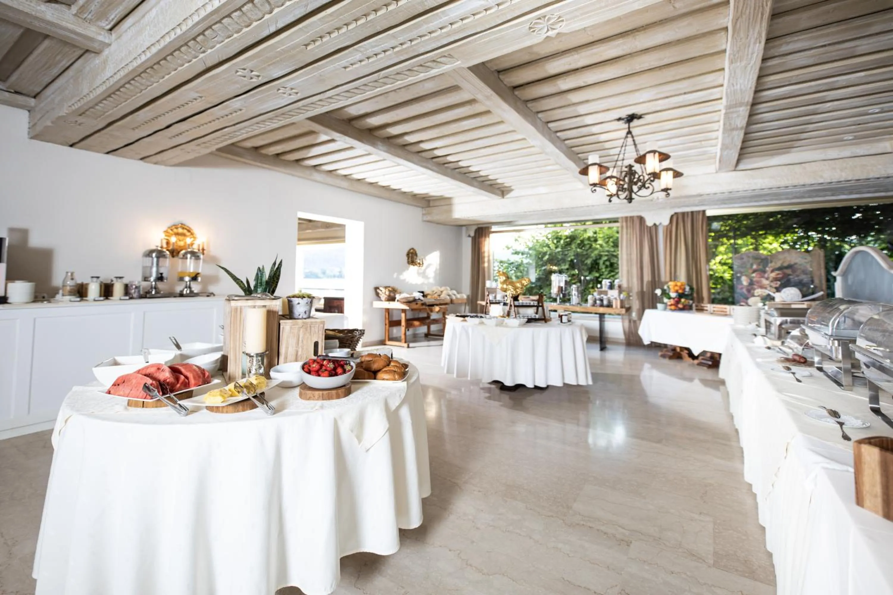 Restaurant/places to eat in Hotel Linde