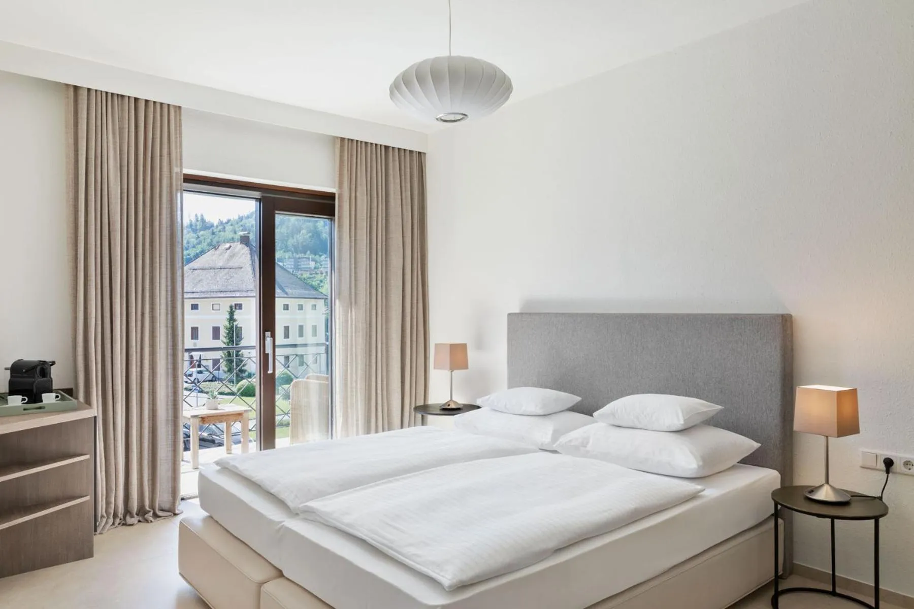 Bedroom, Bed in Hotel Linde