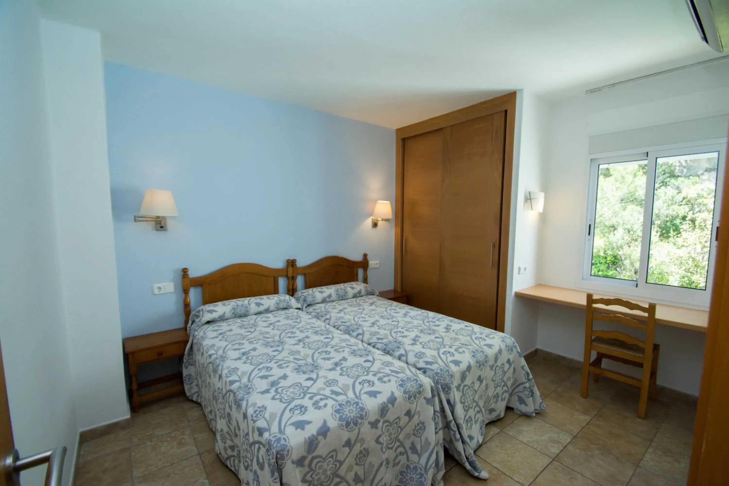 Bedroom, Bed in Galdana Gardens Bedroom, Bed in Galdana Gardens