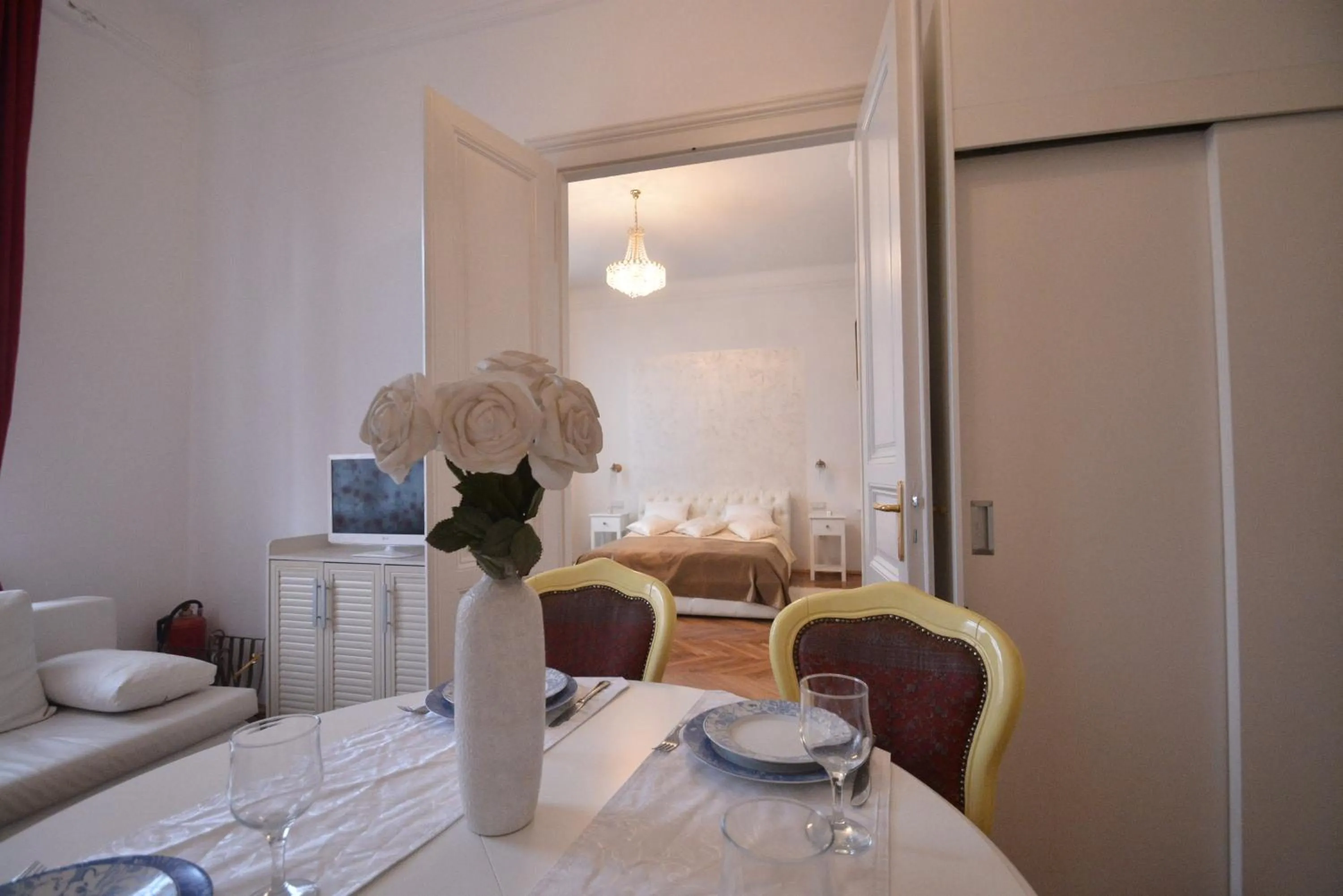 Seating area in Rose & Margaret Kallina