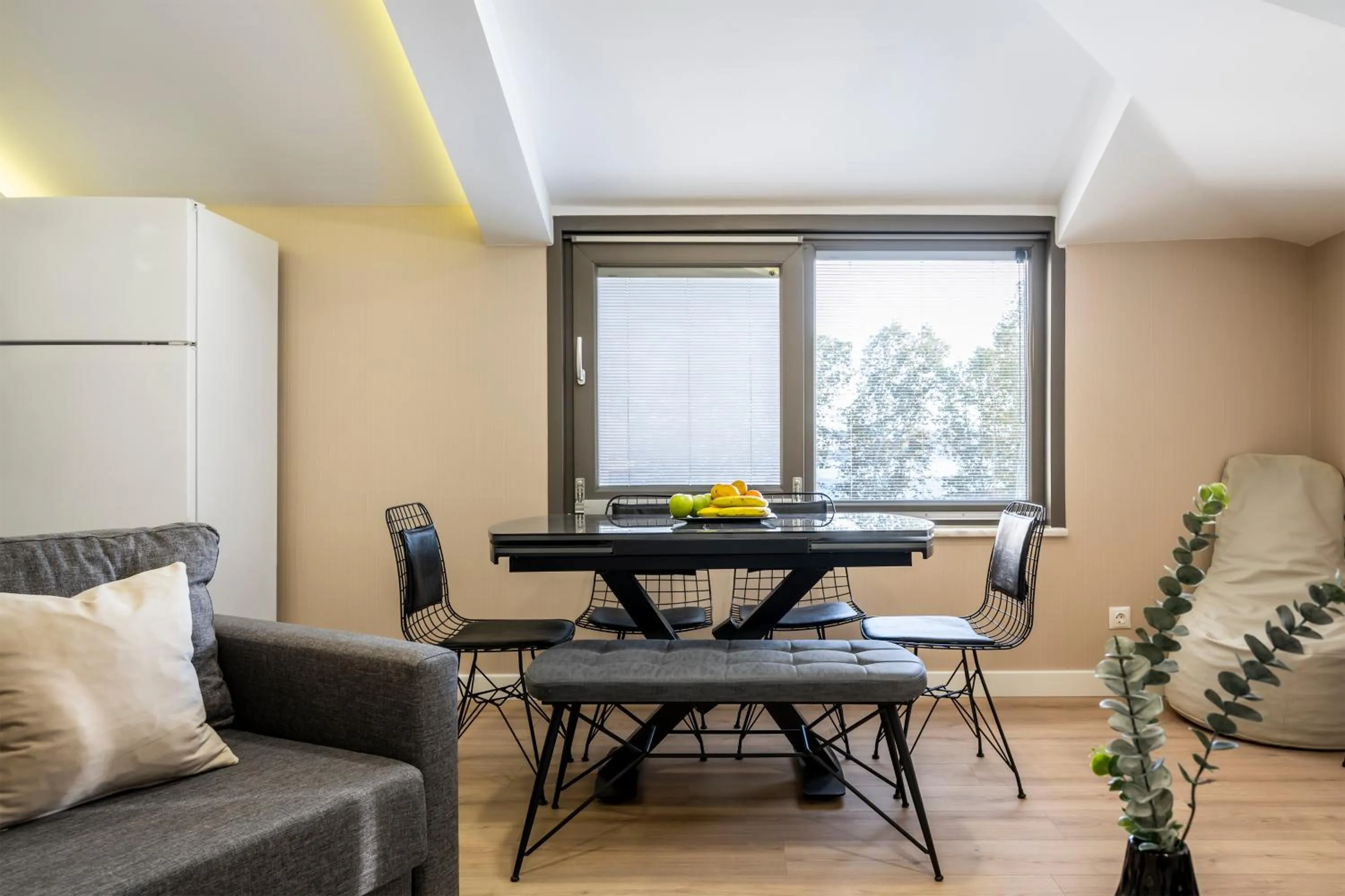 Dining area in Çırağan Apart Bosphorus