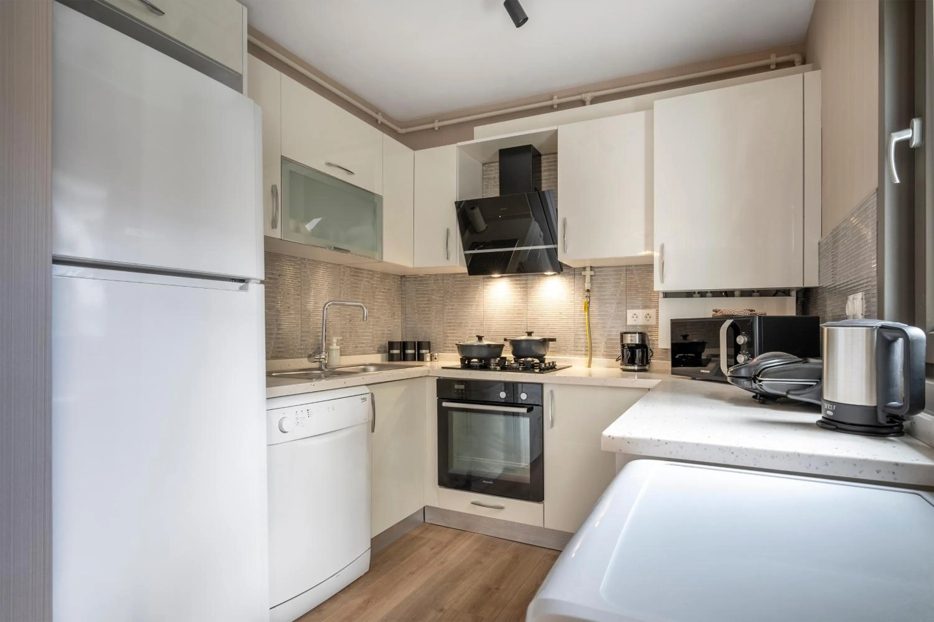 Kitchen or kitchenette in Çırağan Apart Bosphorus