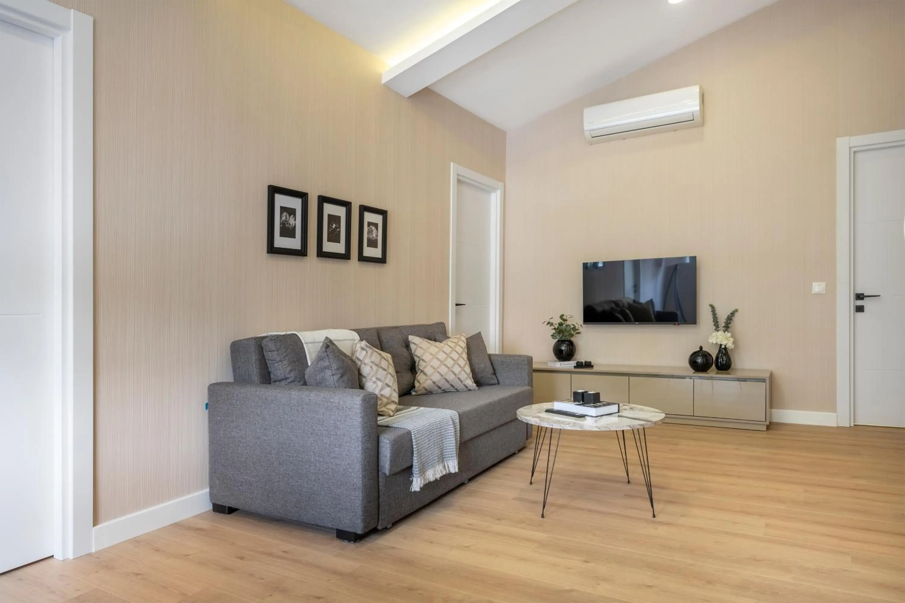 Living room in Çırağan Apart Bosphorus