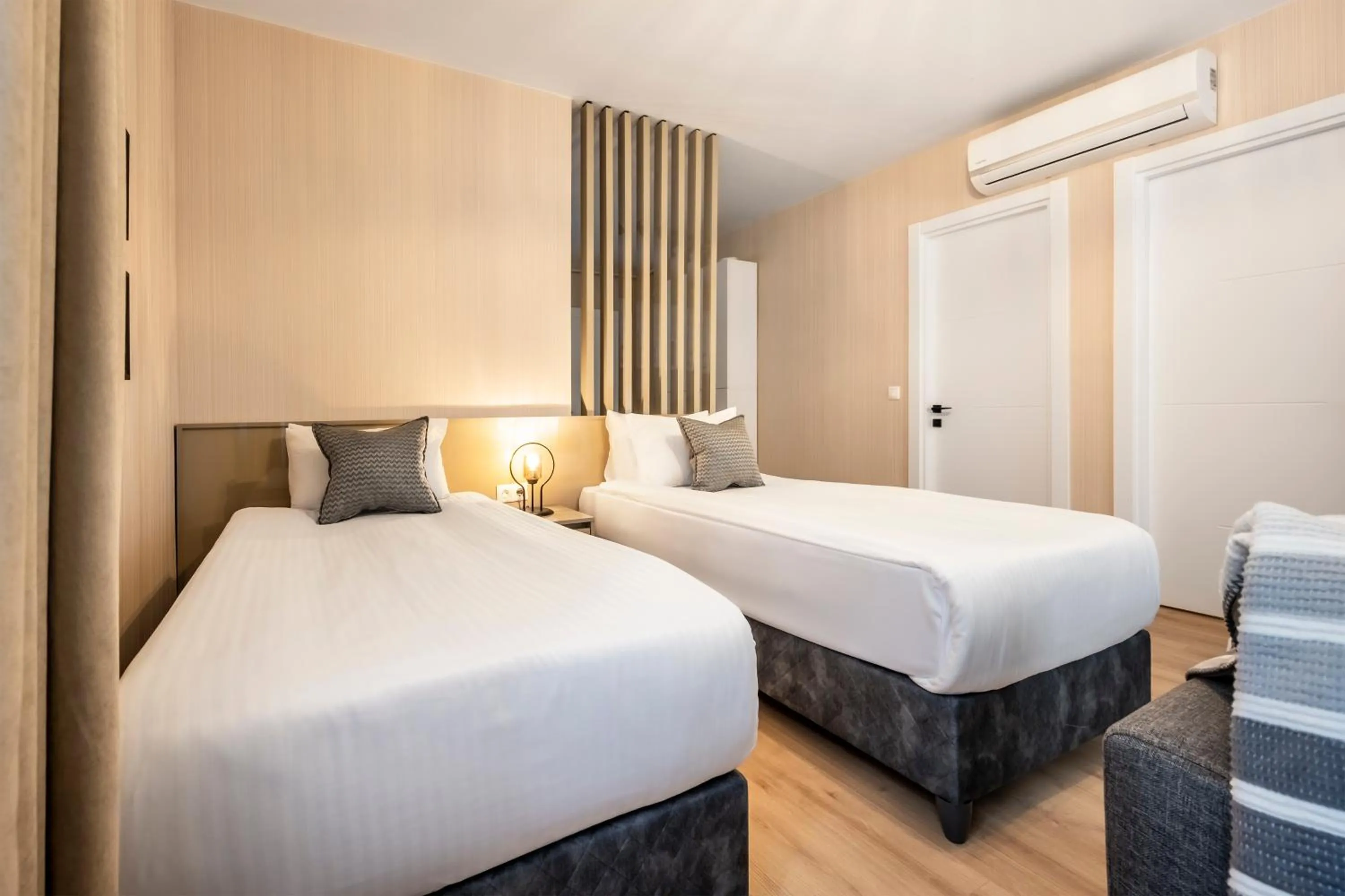 Bed in Çırağan Apart Bosphorus