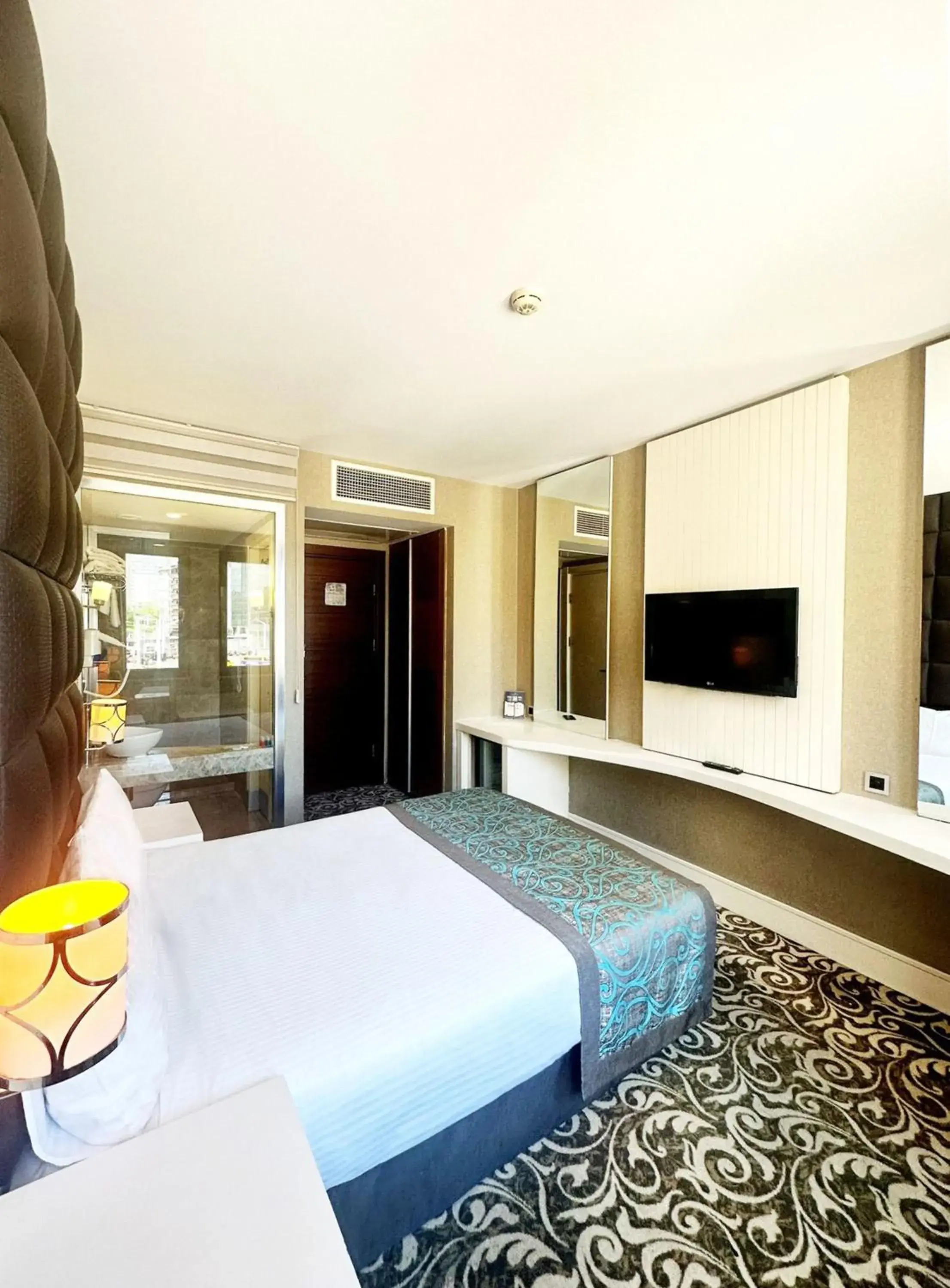 Bed in Taksim Line Hotel Bed in Taksim Line Hotel