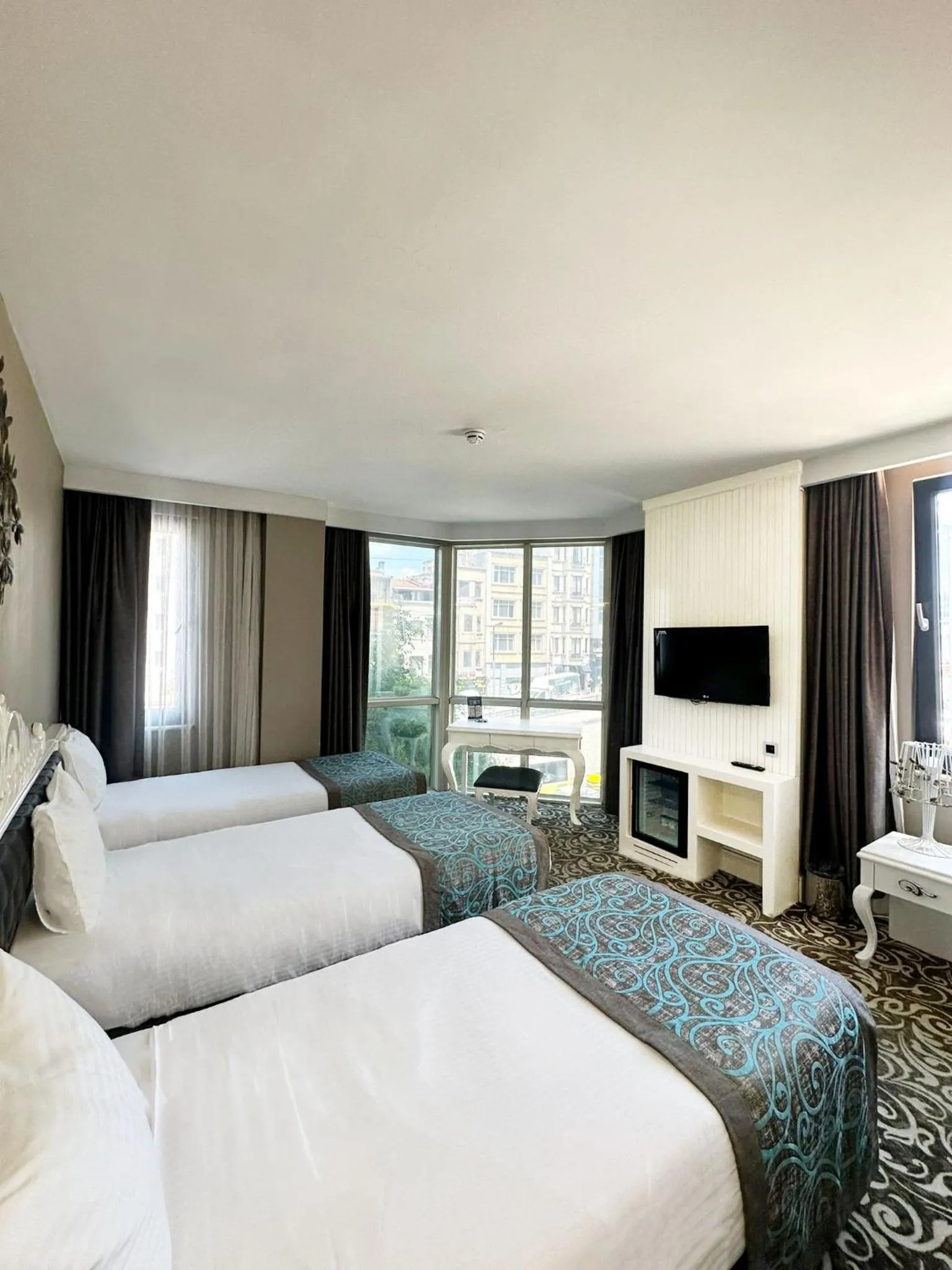 Bed in Taksim Line Hotel