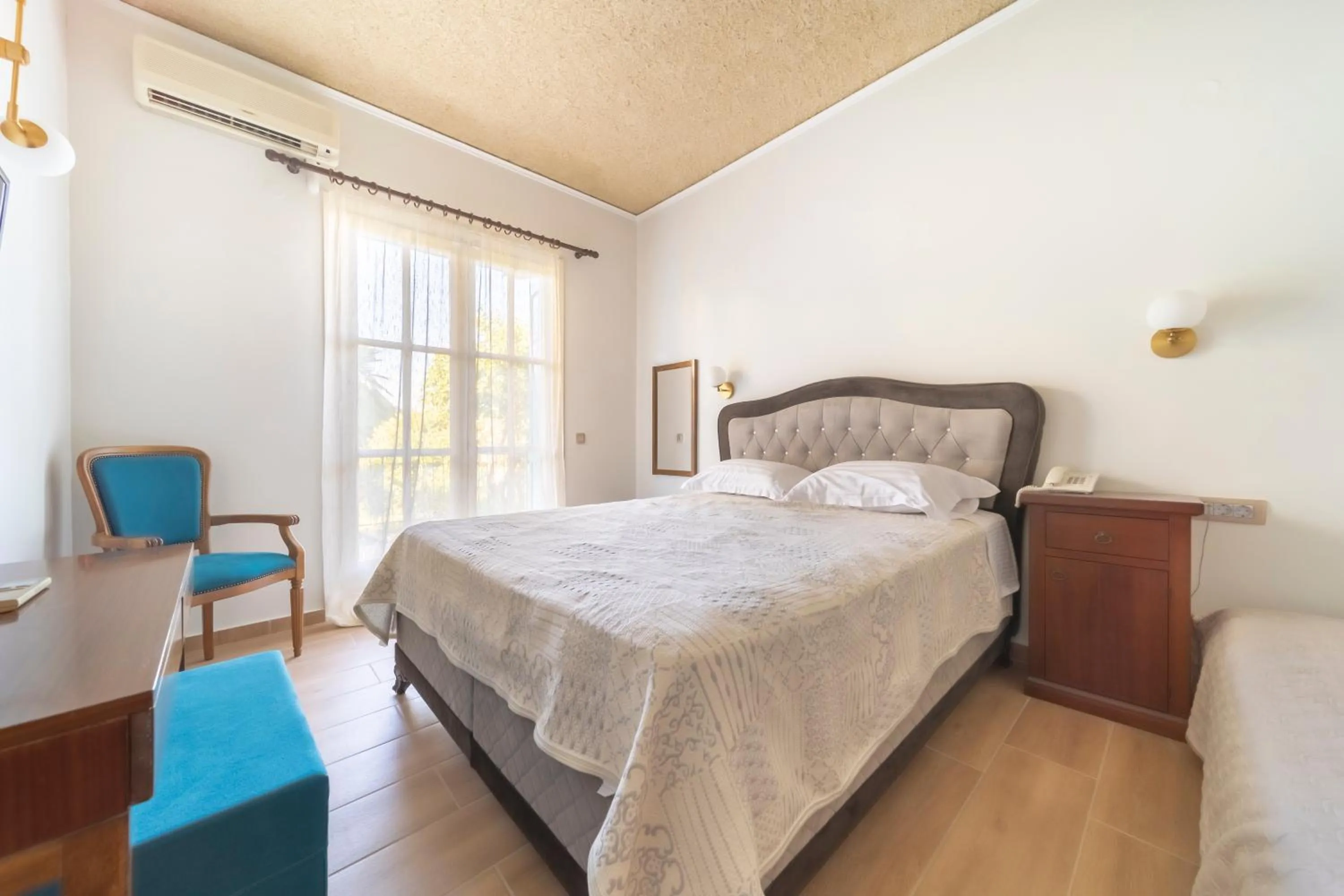 Bed in Agia Markella