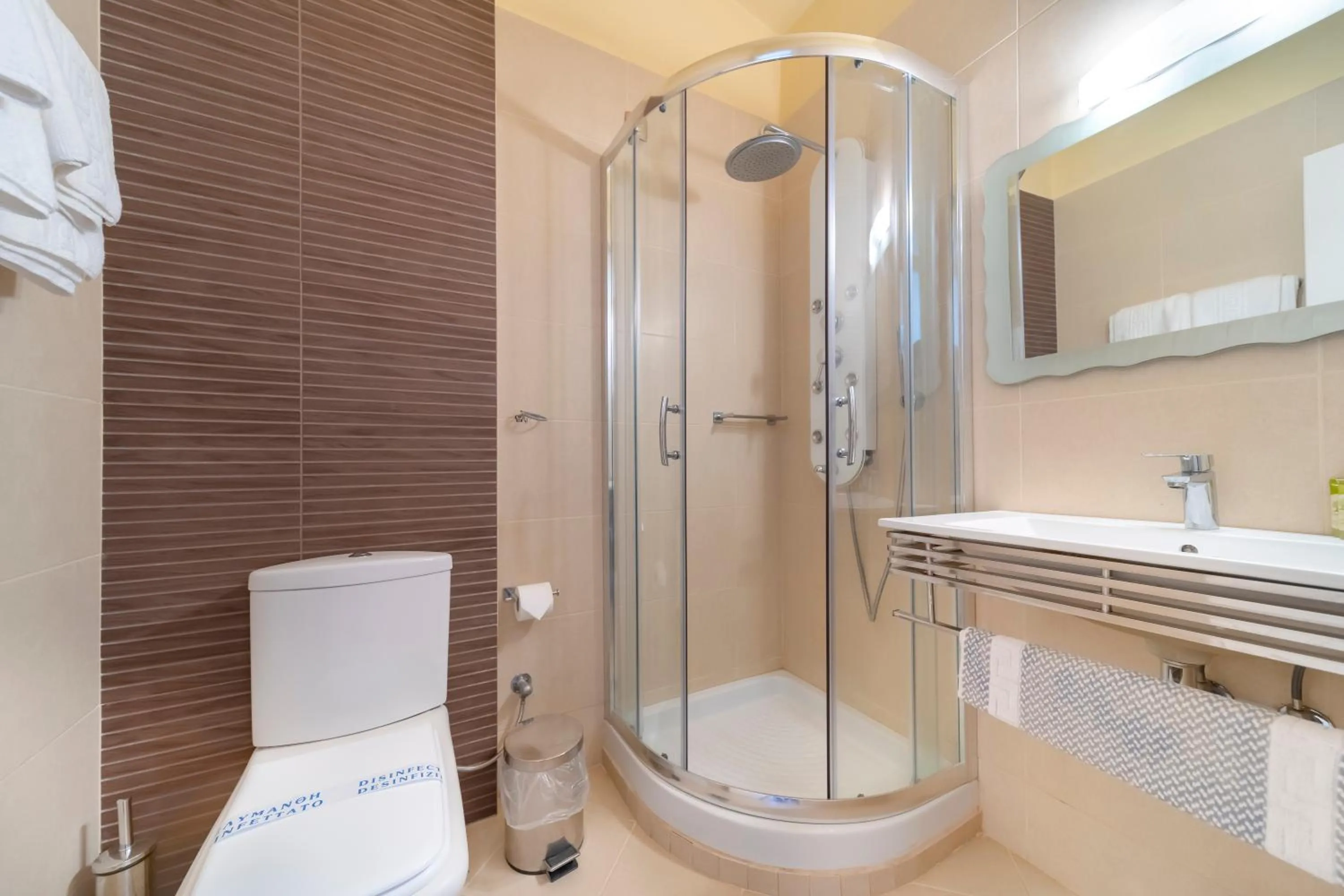 Shower in Agia Markella