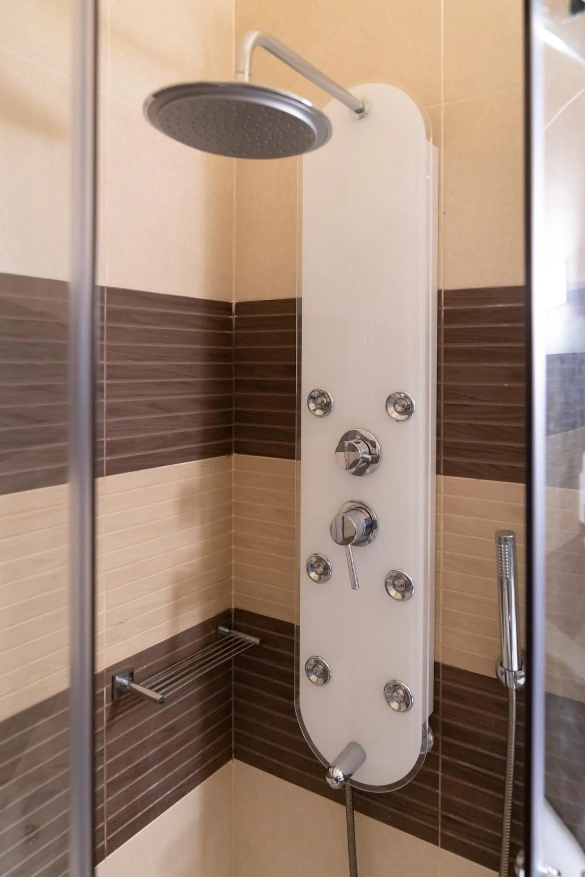 Shower in Agia Markella