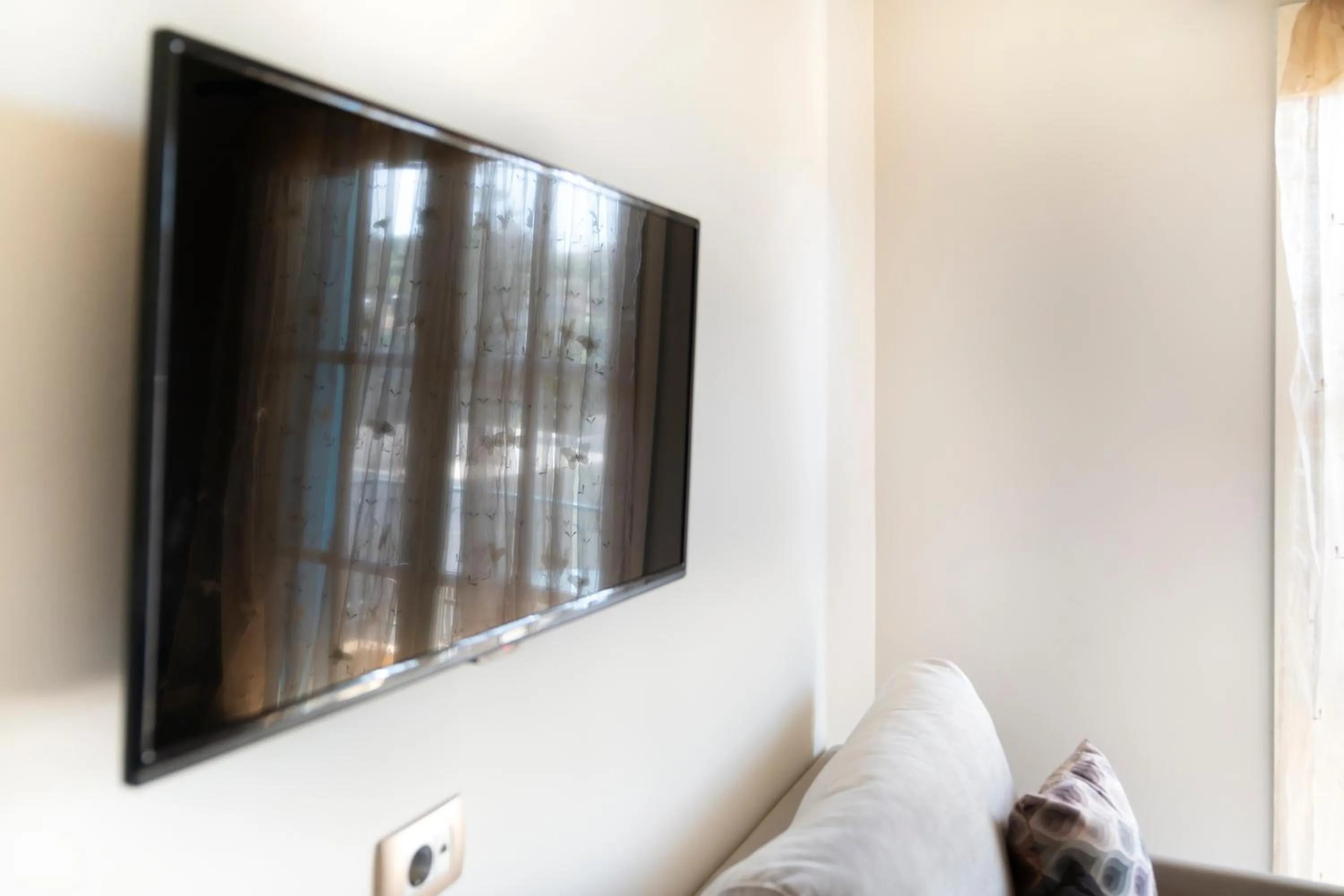 TV and multimedia in Agia Markella