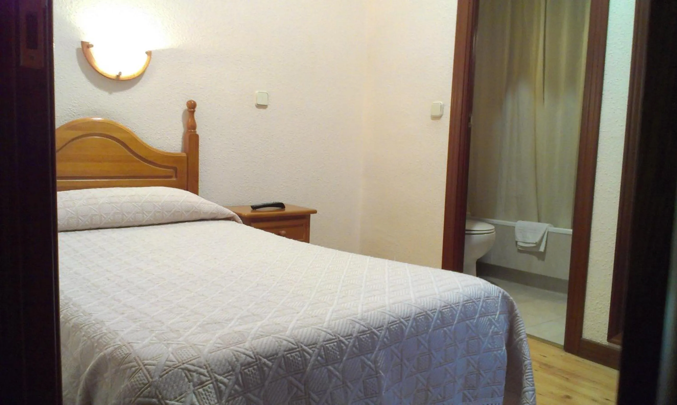 Bedroom, Bed in Hostal Zamora