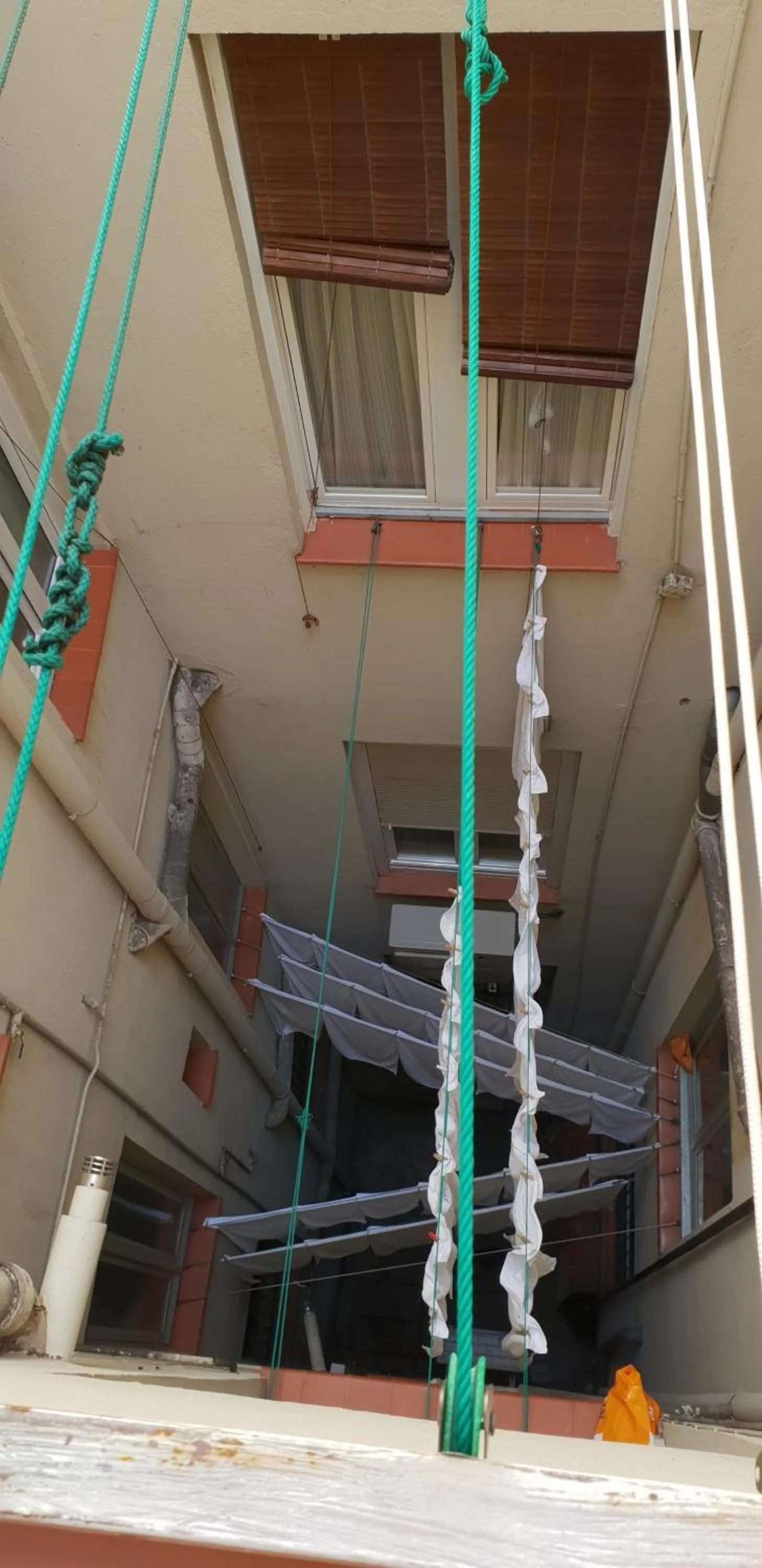 Inner courtyard view in Hostal Zamora