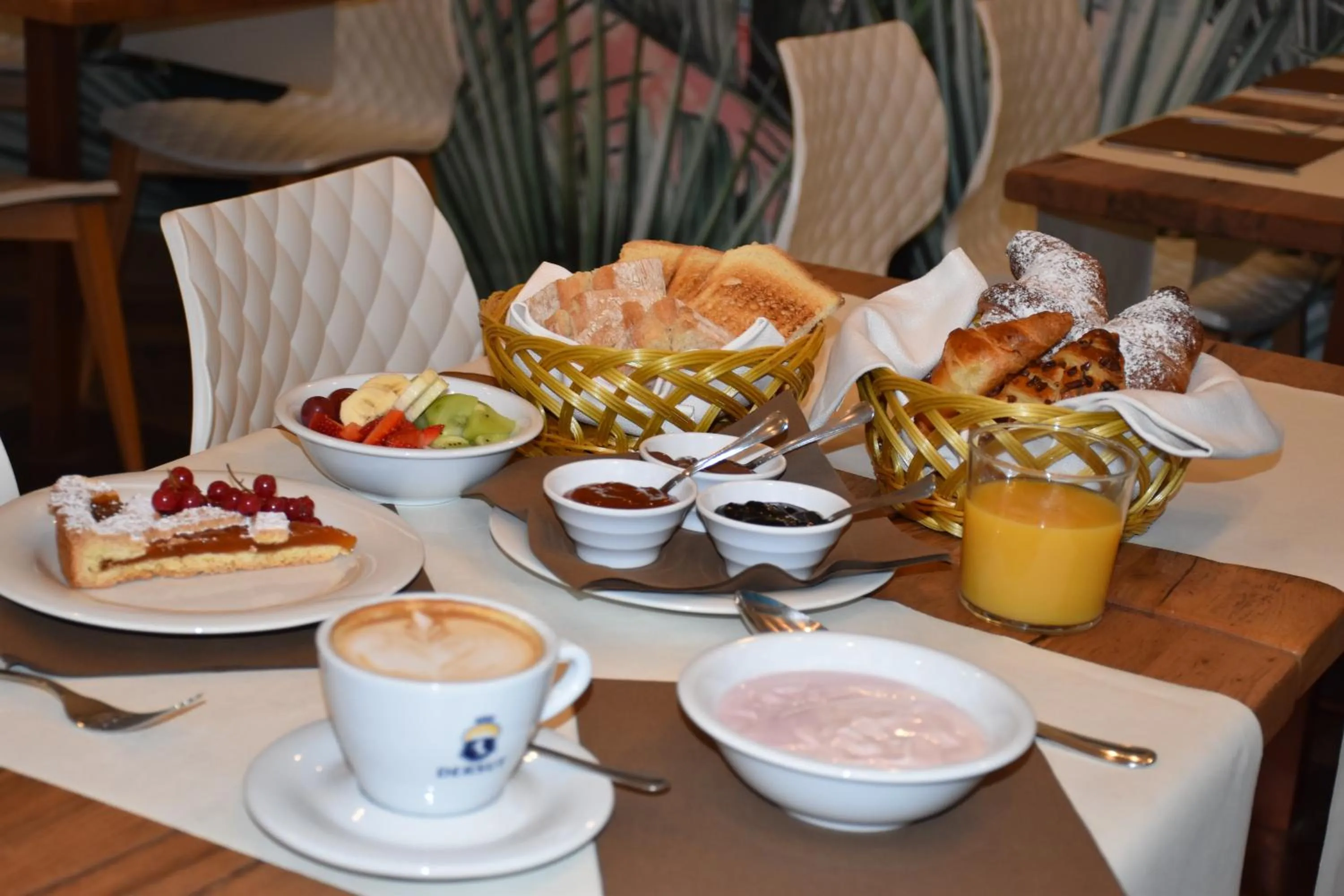 Food and drinks in Olimpia Hotel & Aparthotel