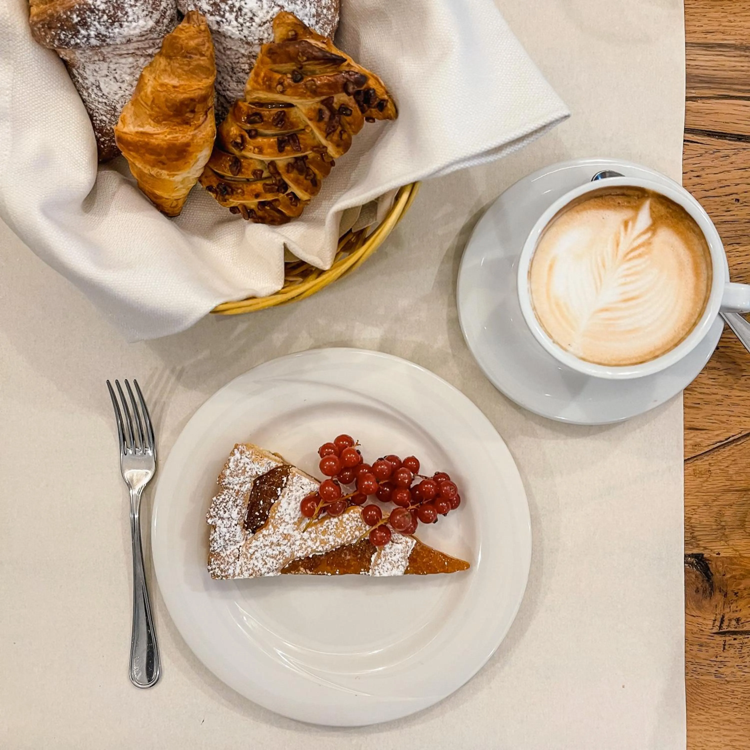 Food and drinks in Olimpia Hotel & Aparthotel