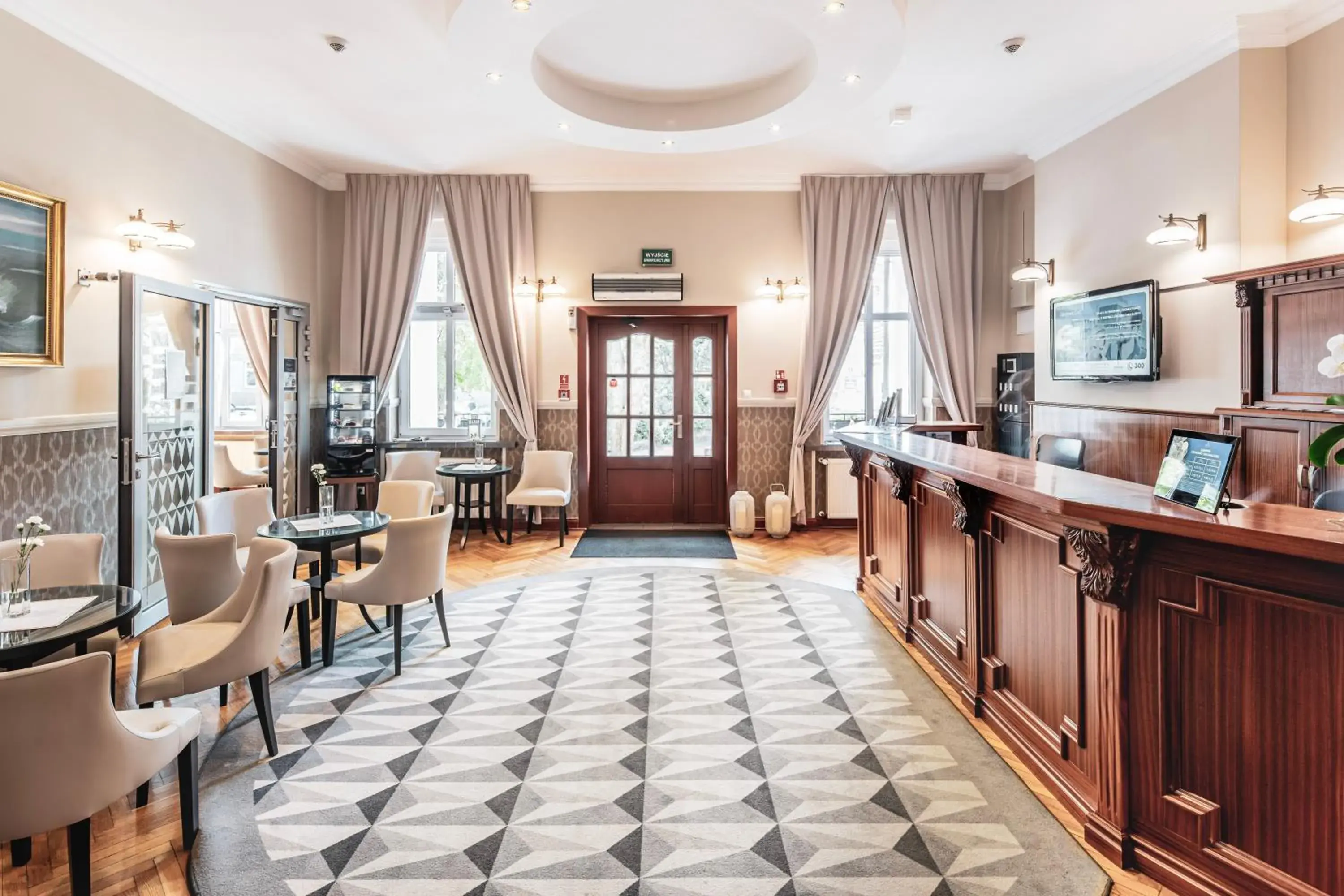 Lobby or reception in Jantar Hotel & SPA by Zdrojowa Lobby or reception in Jantar Hotel & SPA by Zdrojowa