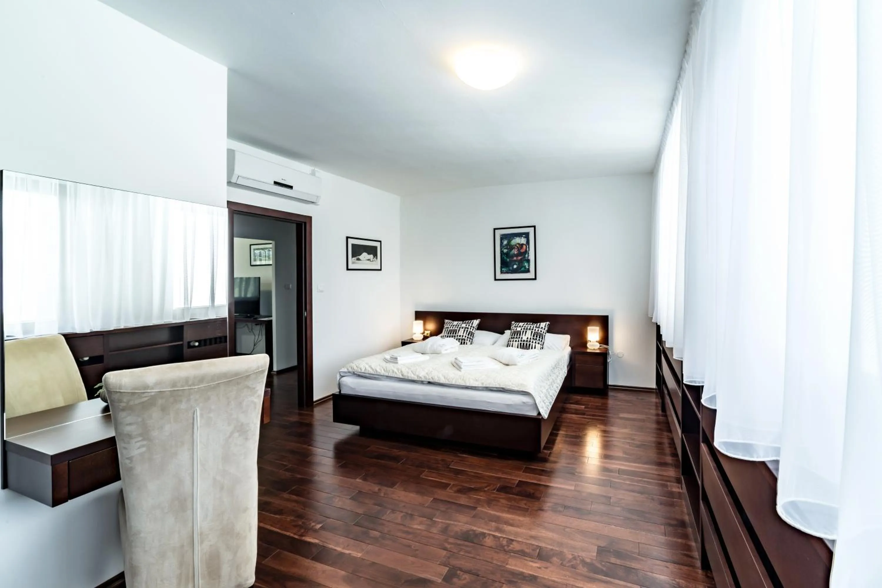 Photo of the whole room, Bed in Hotel Park