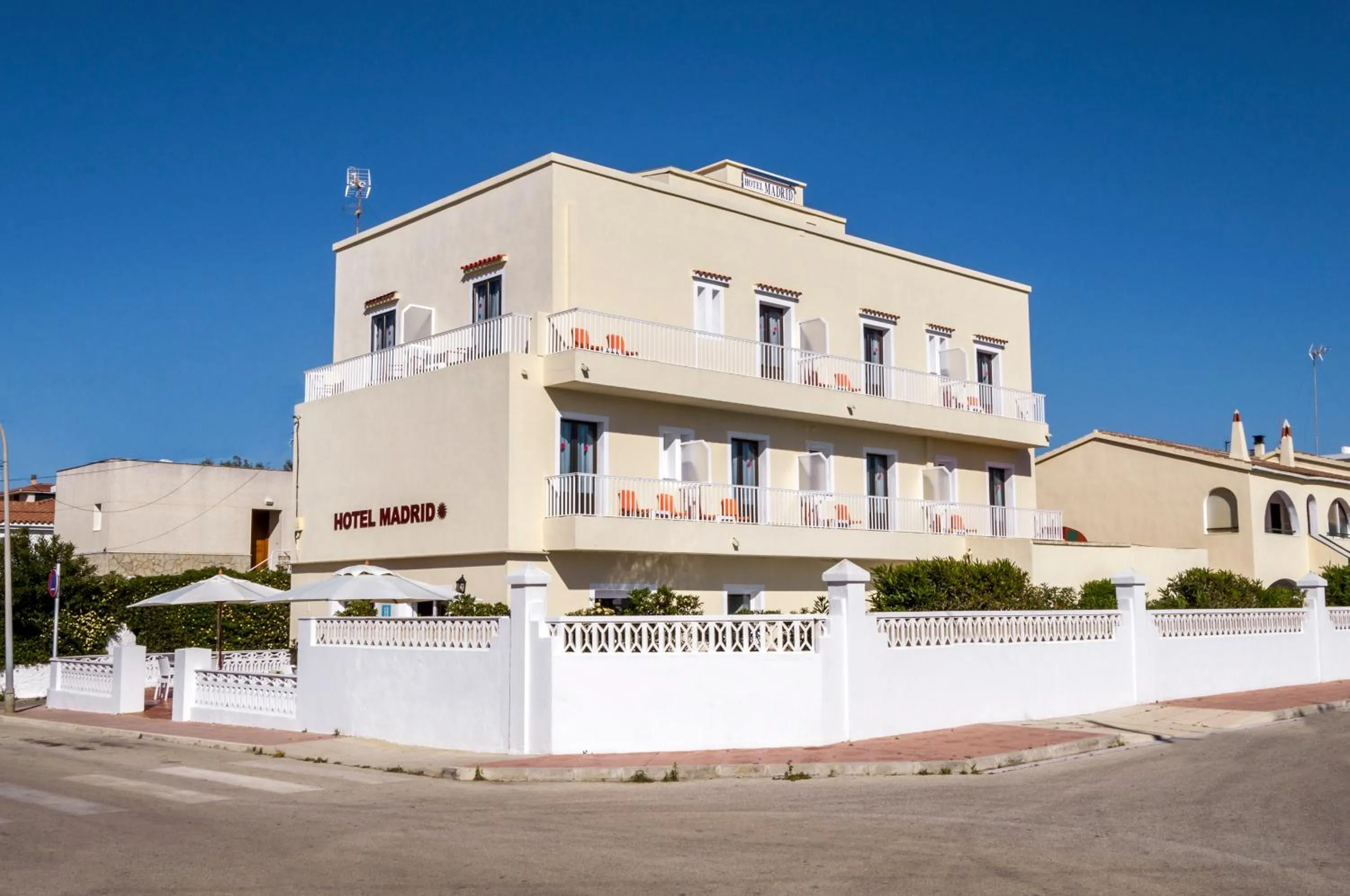 Facade/entrance in Hotel Madrid