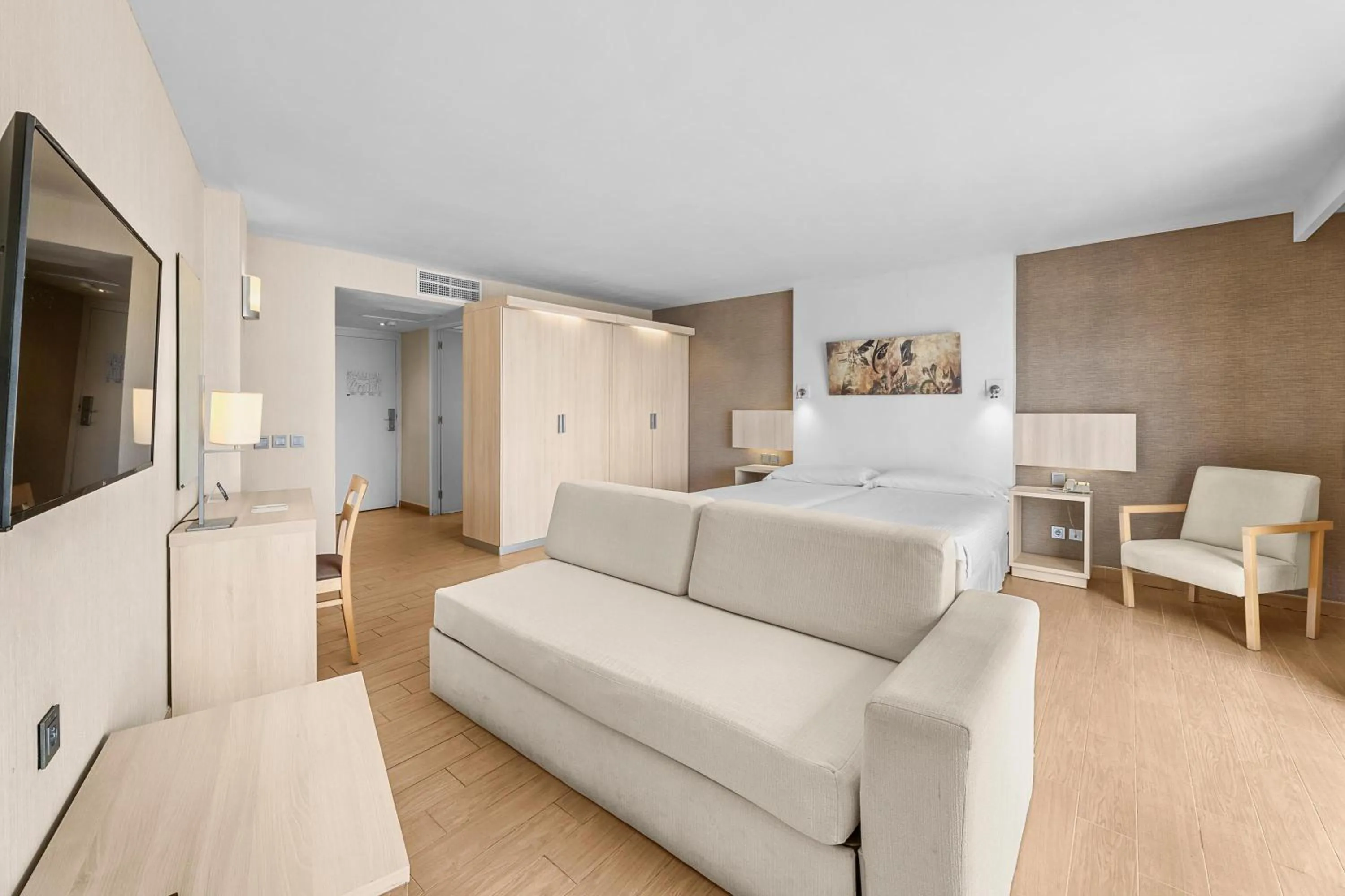 Photo of the whole room in THB Lanzarote Beach